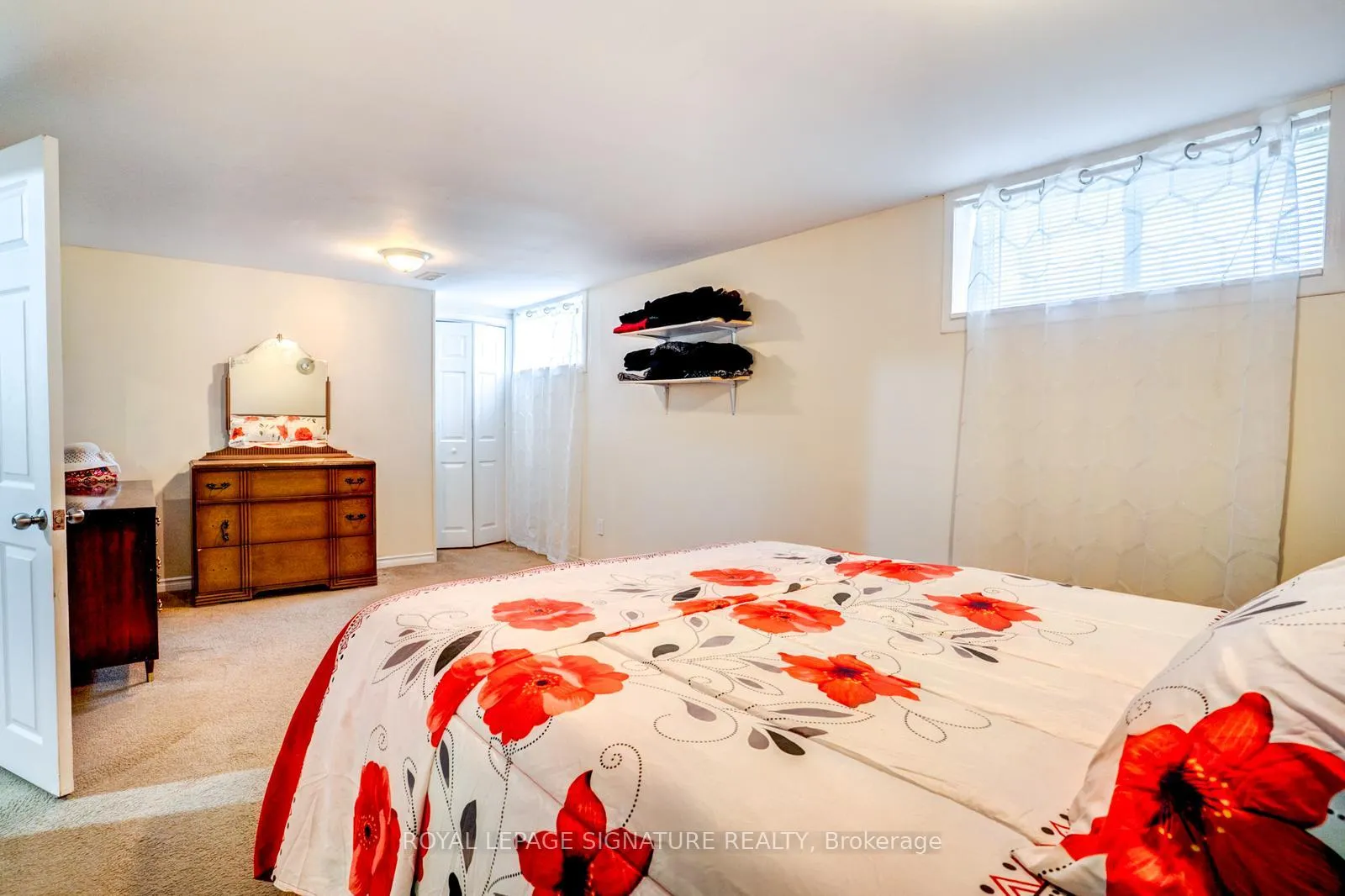 Photo 23 of 15 Epsom Downs Drive, Brampton, Southgate — HOMEH