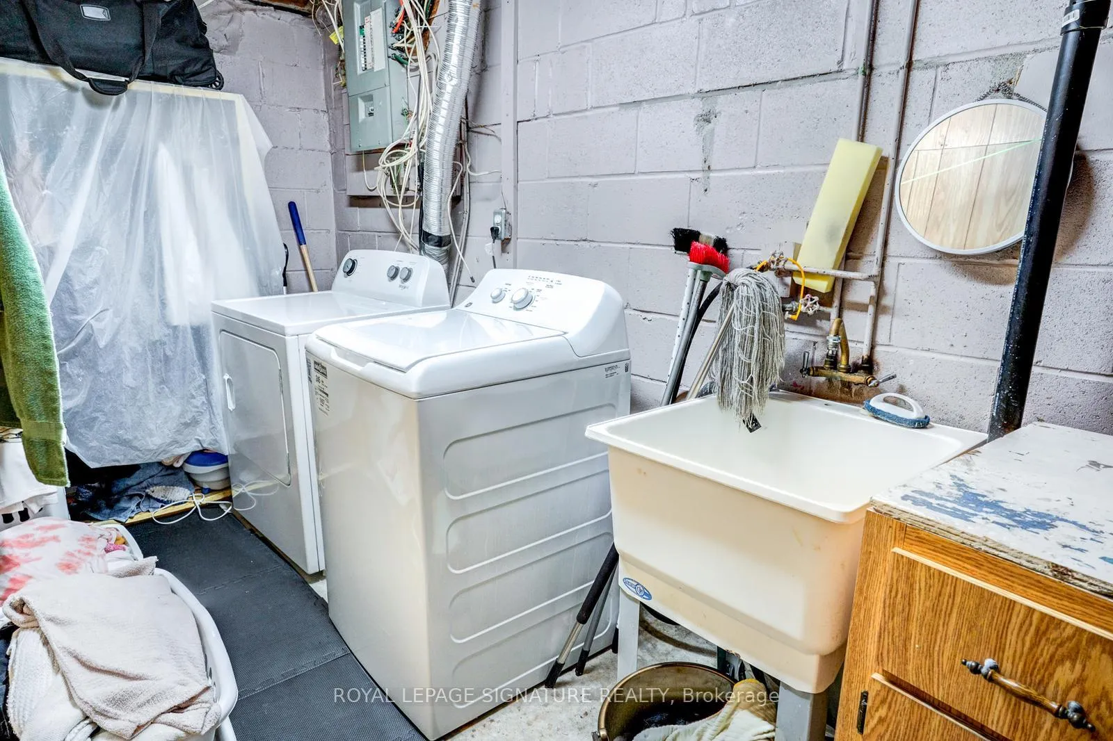 Photo 26 of 15 Epsom Downs Drive, Brampton, Southgate — HOMEH