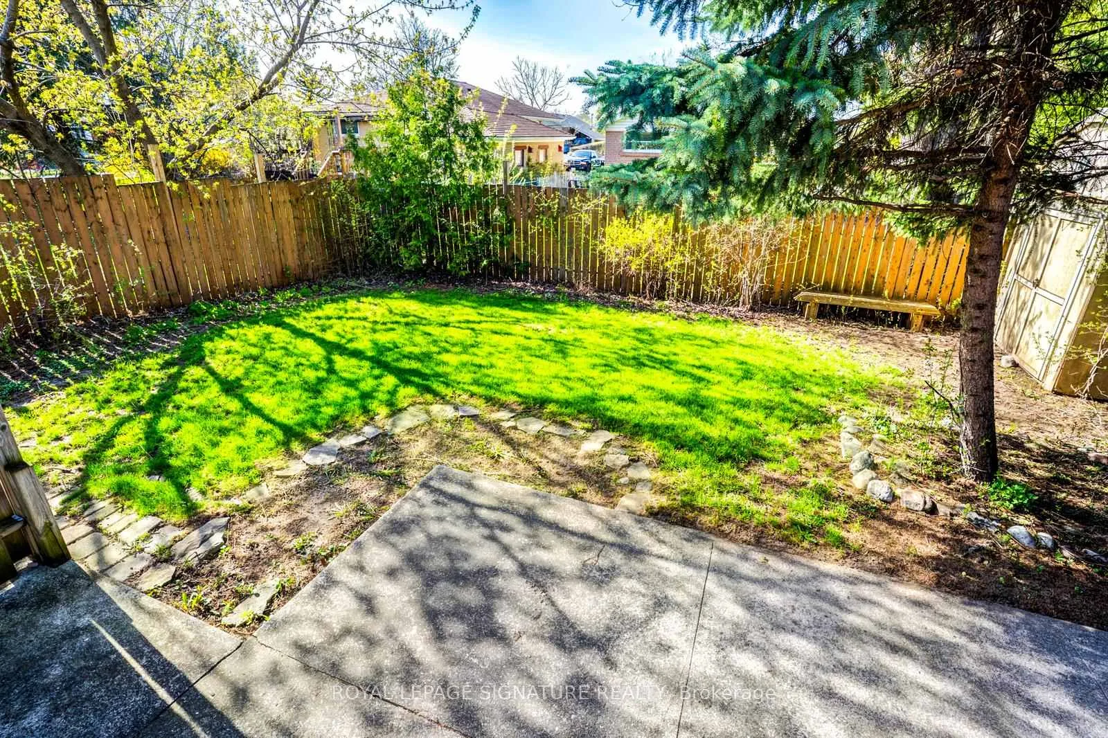 Photo 27 of 15 Epsom Downs Drive, Brampton, Southgate — HOMEH