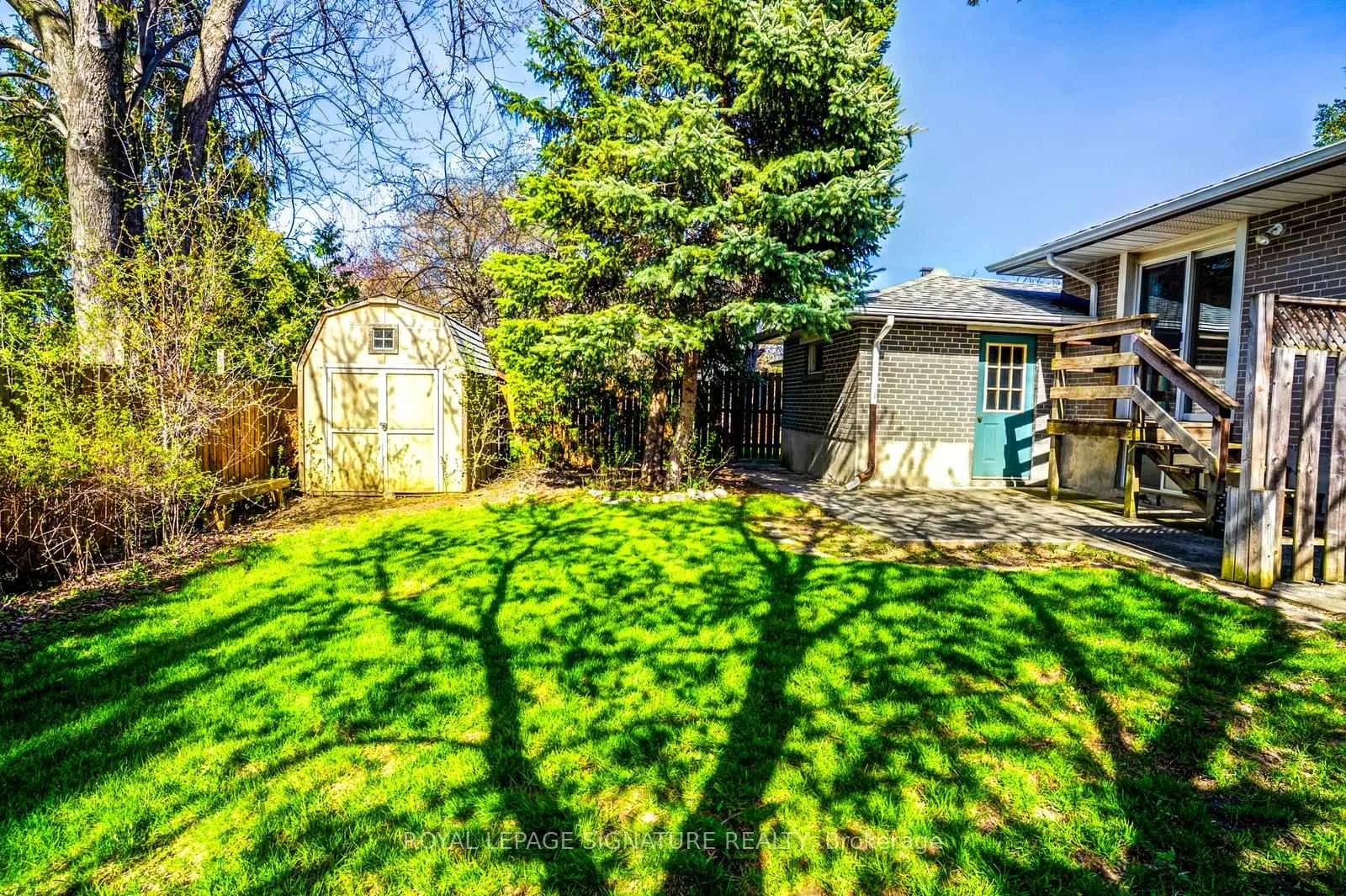 Photo 28 of 15 Epsom Downs Drive, Brampton, Southgate — HOMEH
