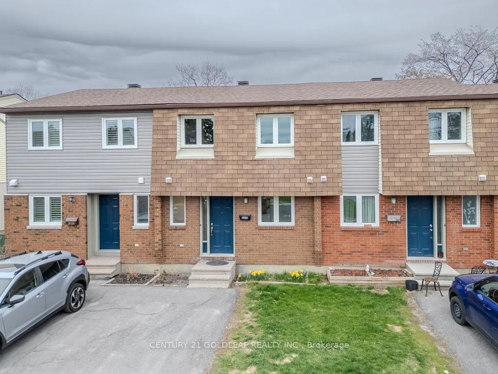 Front of Unit 6, 1319 Alness Court W