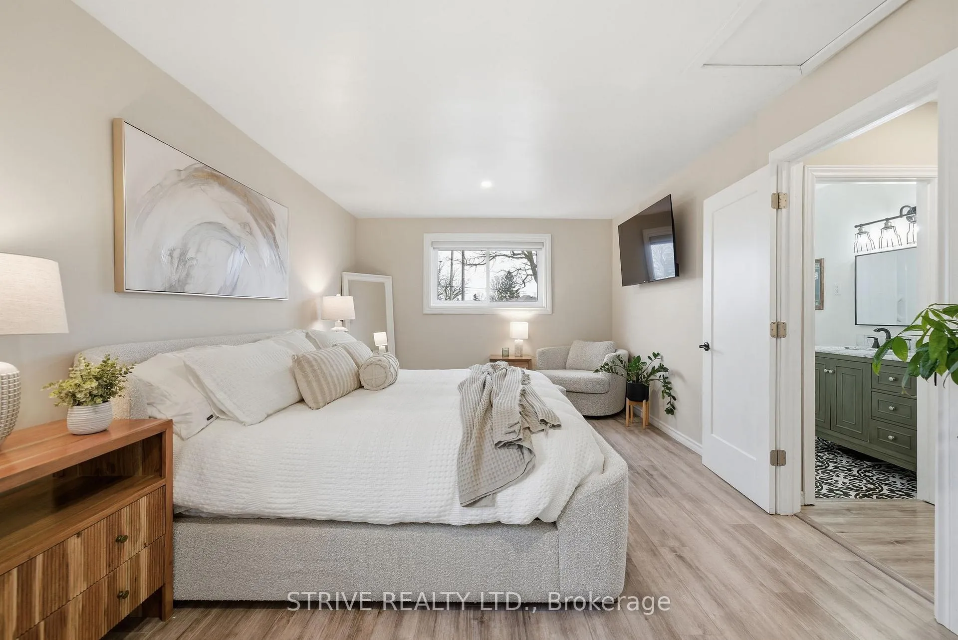 Photo 14 of 657 Hayden Crescent, Cobourg — HOMEH