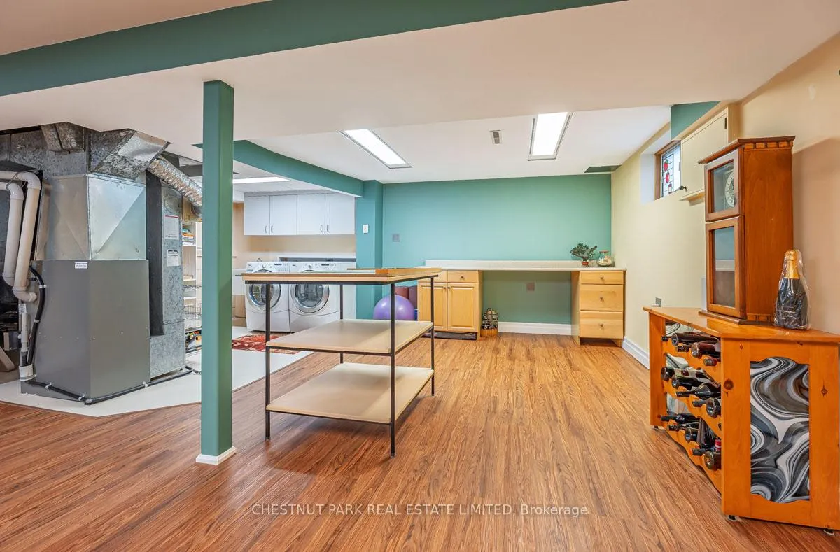 Photo 16 of 16 Vanderbrent Crescent, Etobicoke, Willowridge-Martingrove-Richview — HOMEH