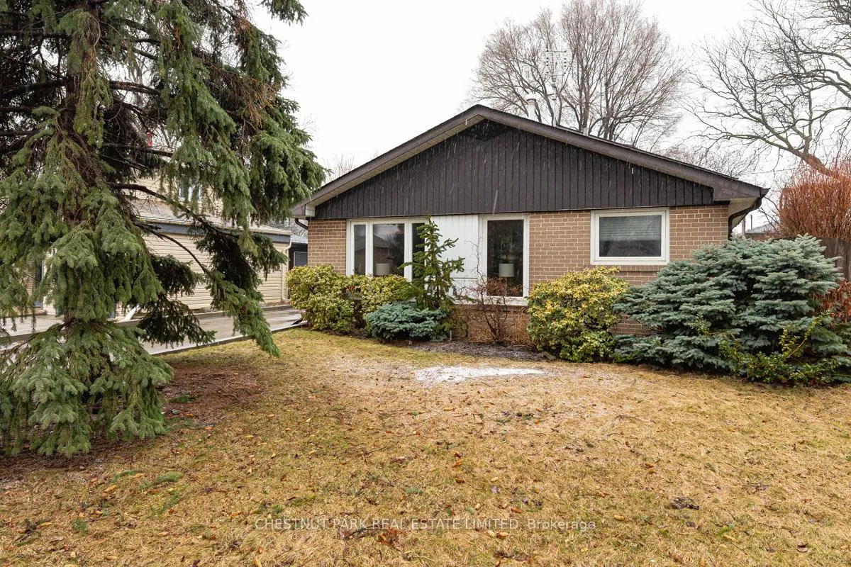 Photo 25 of 16 Vanderbrent Crescent, Etobicoke, Willowridge-Martingrove-Richview — HOMEH