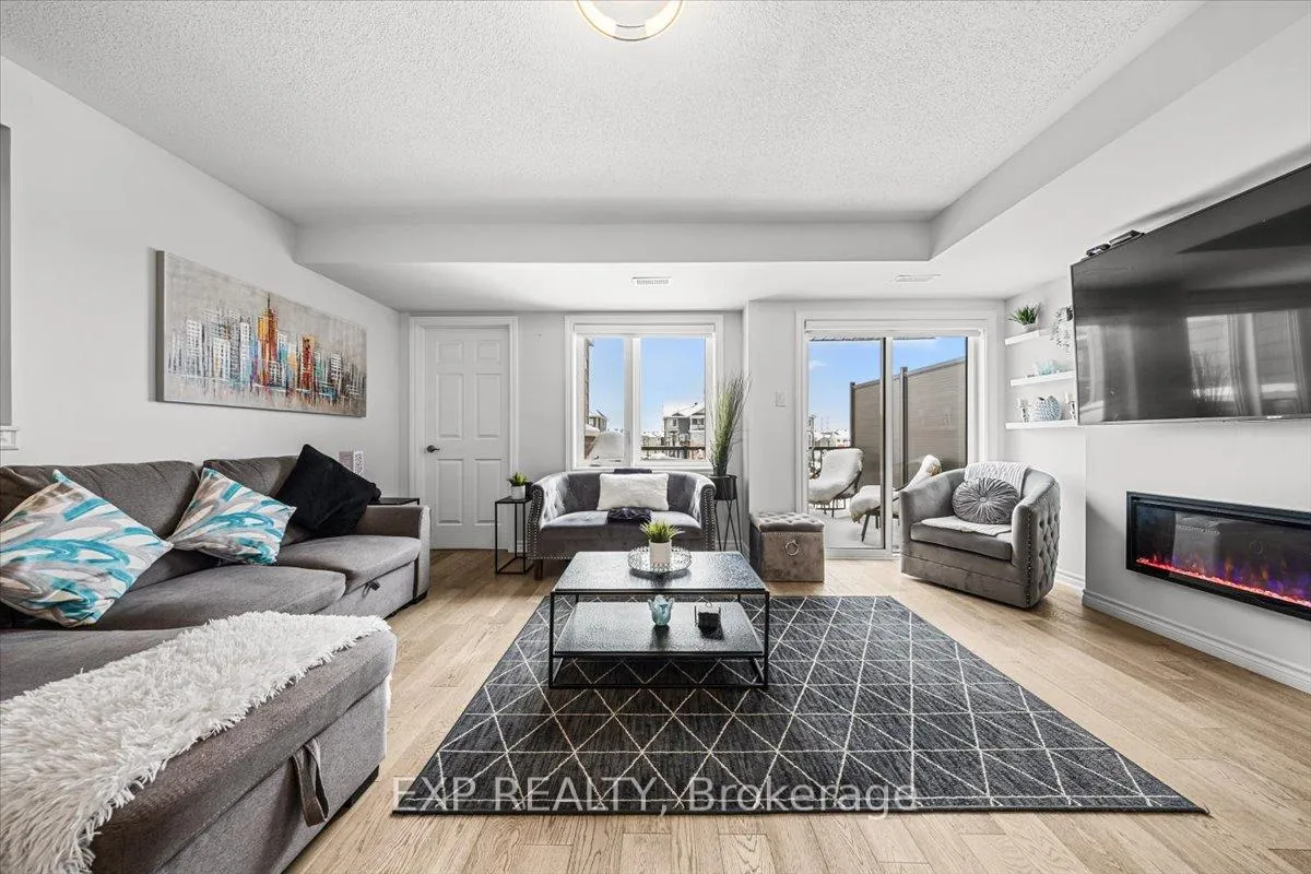 Photo 7 of 704 Lapland Private, Ottawa, Kanata - Emerald Meadows/Trailwest — HOMEH