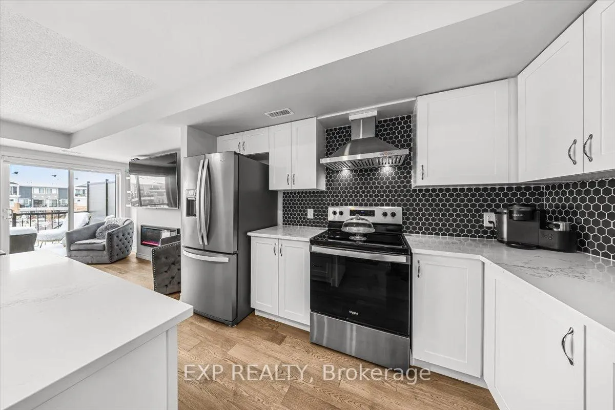 Photo 12 of 704 Lapland Private, Ottawa, Kanata - Emerald Meadows/Trailwest — HOMEH