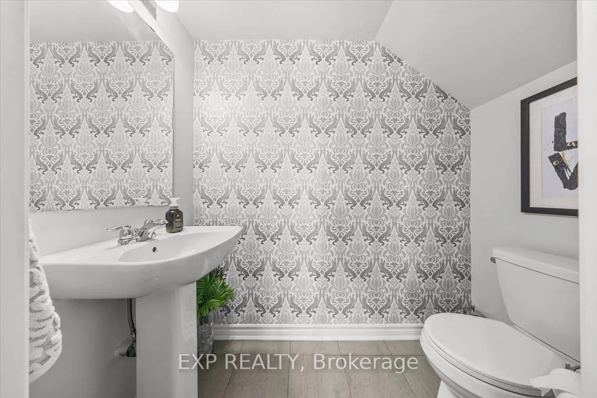 Photo 19 of 704 Lapland Private, Ottawa, Kanata - Emerald Meadows/Trailwest — HOMEH
