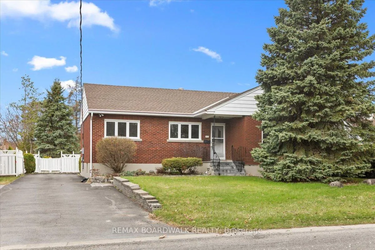 Photo 1 of 72 Crownhill Street, Ottawa, Cardinal Heights — HOMEH