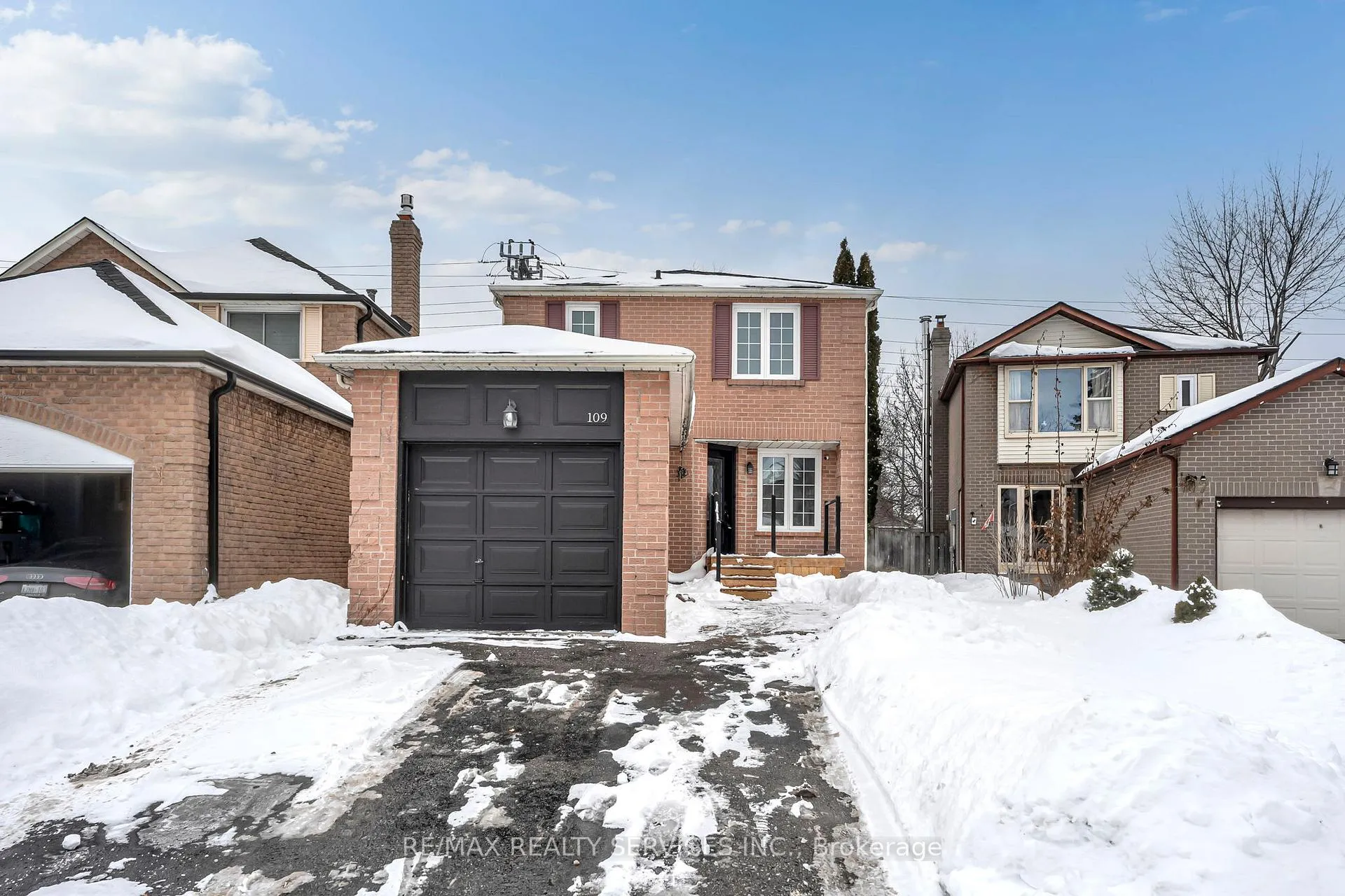 Photo 1 of 109 Millington Crescent, Ajax, Central — HOMEH