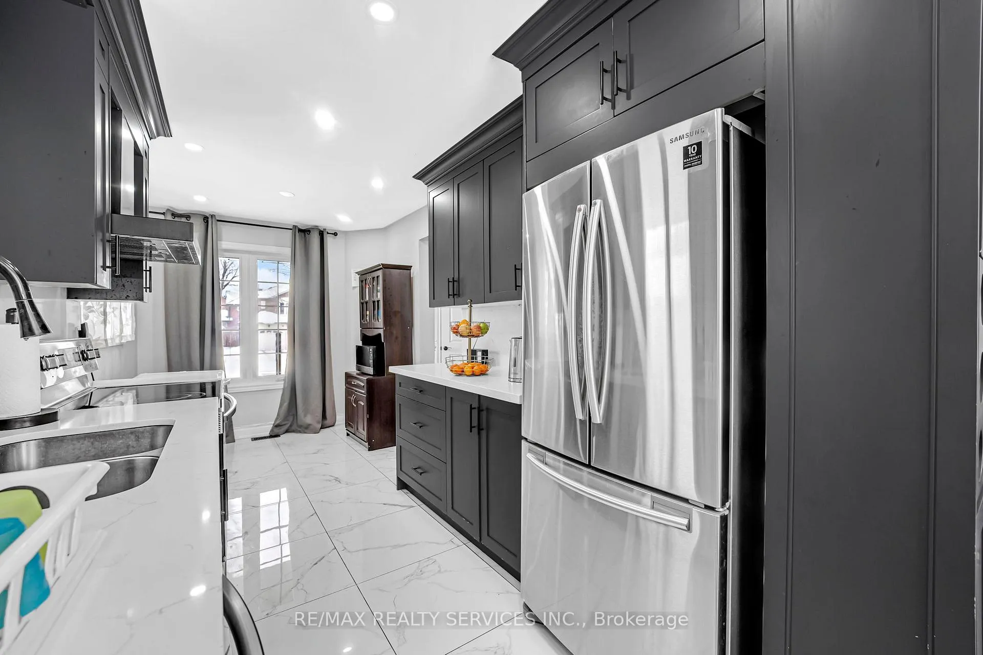 Photo 11 of 109 Millington Crescent, Ajax, Central — HOMEH