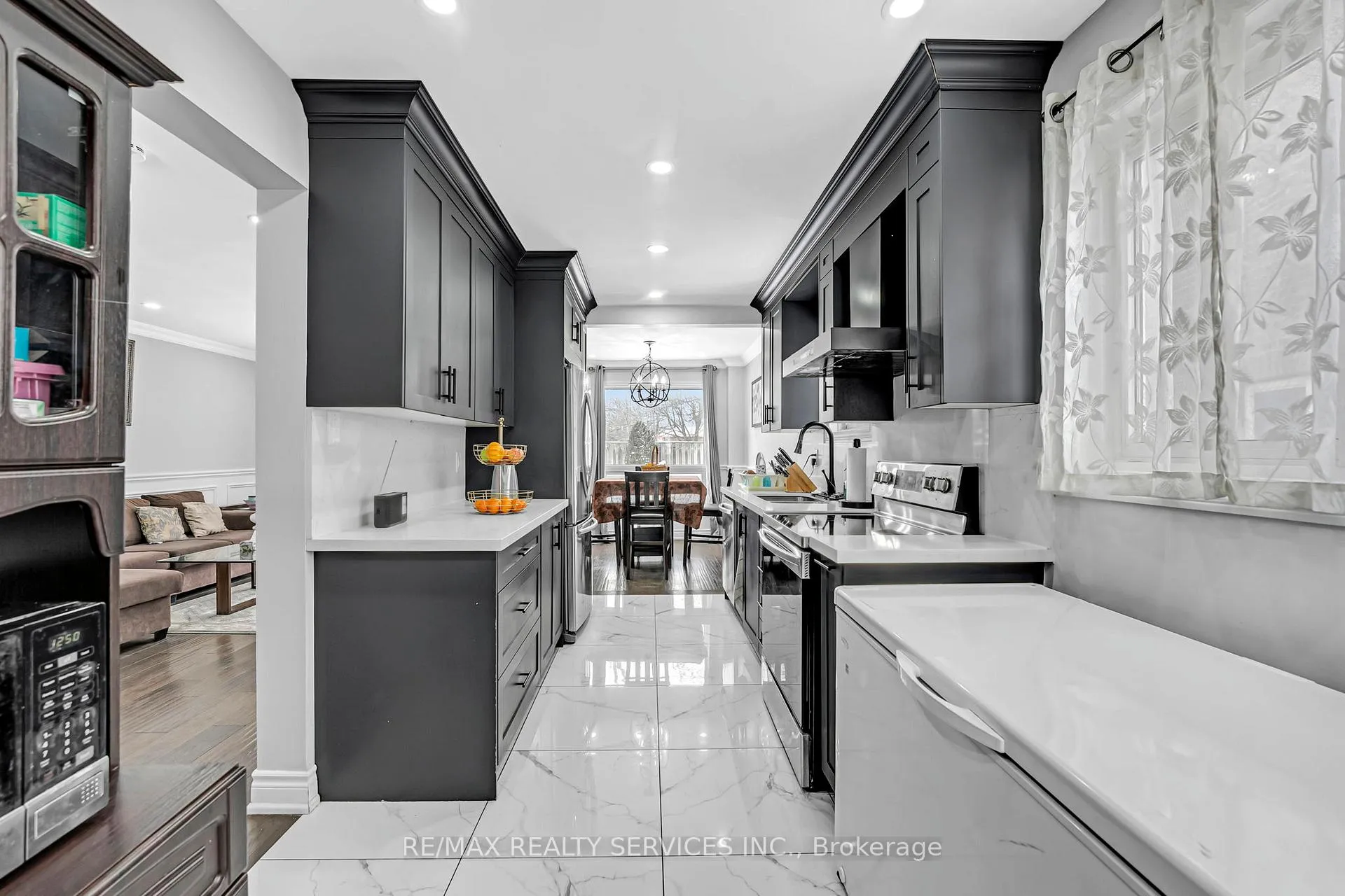 Photo 13 of 109 Millington Crescent, Ajax, Central — HOMEH