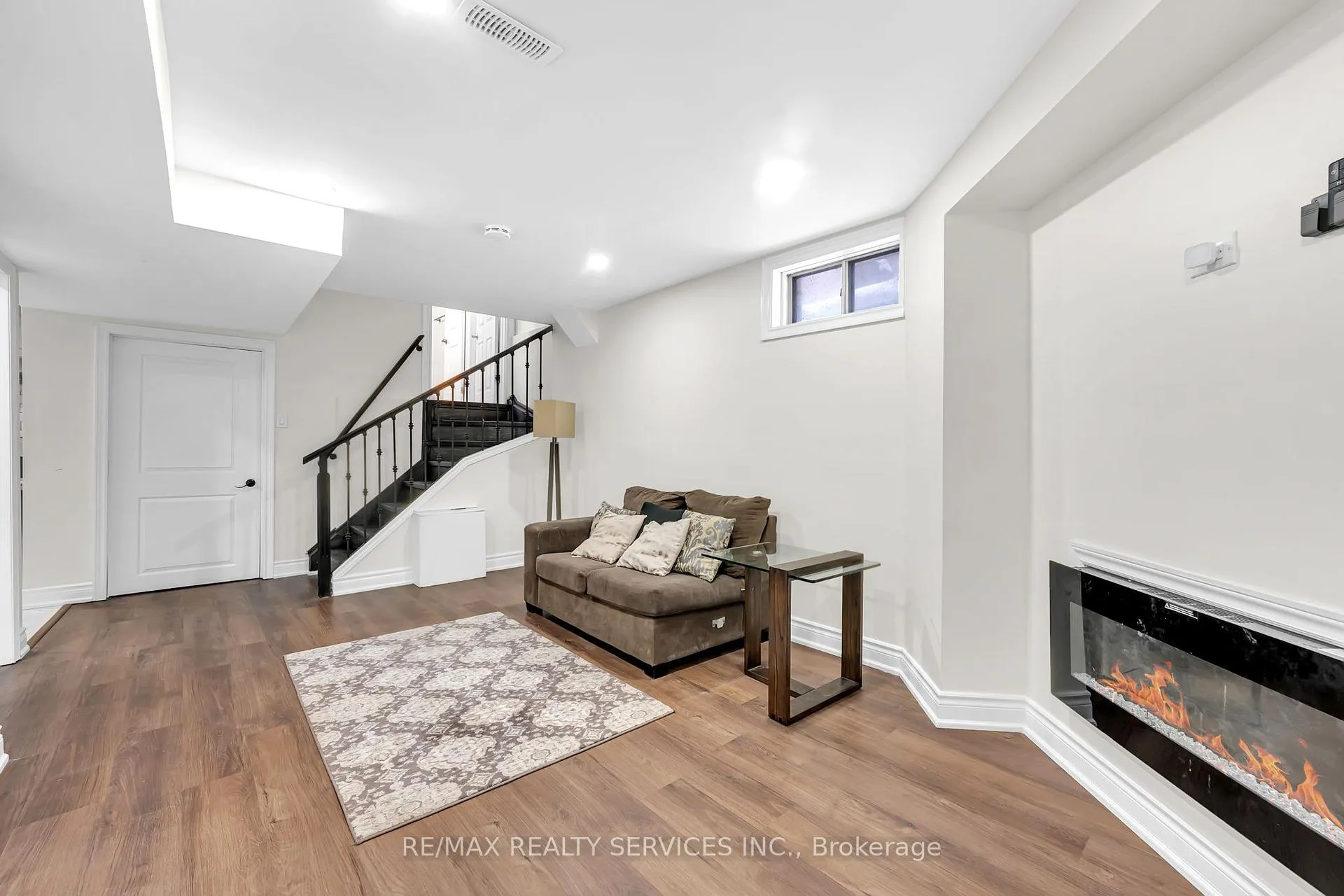Photo 18 of 109 Millington Crescent, Ajax, Central — HOMEH