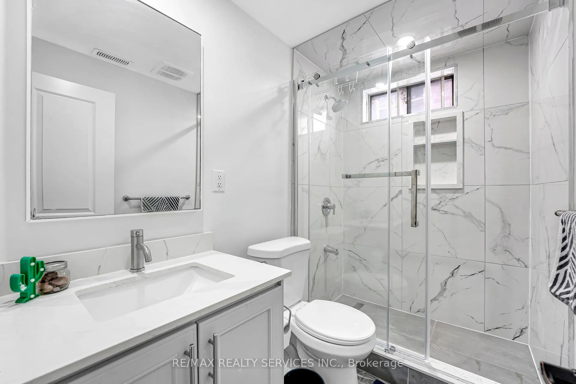 Photo 20 of 109 Millington Crescent, Ajax, Central — HOMEH