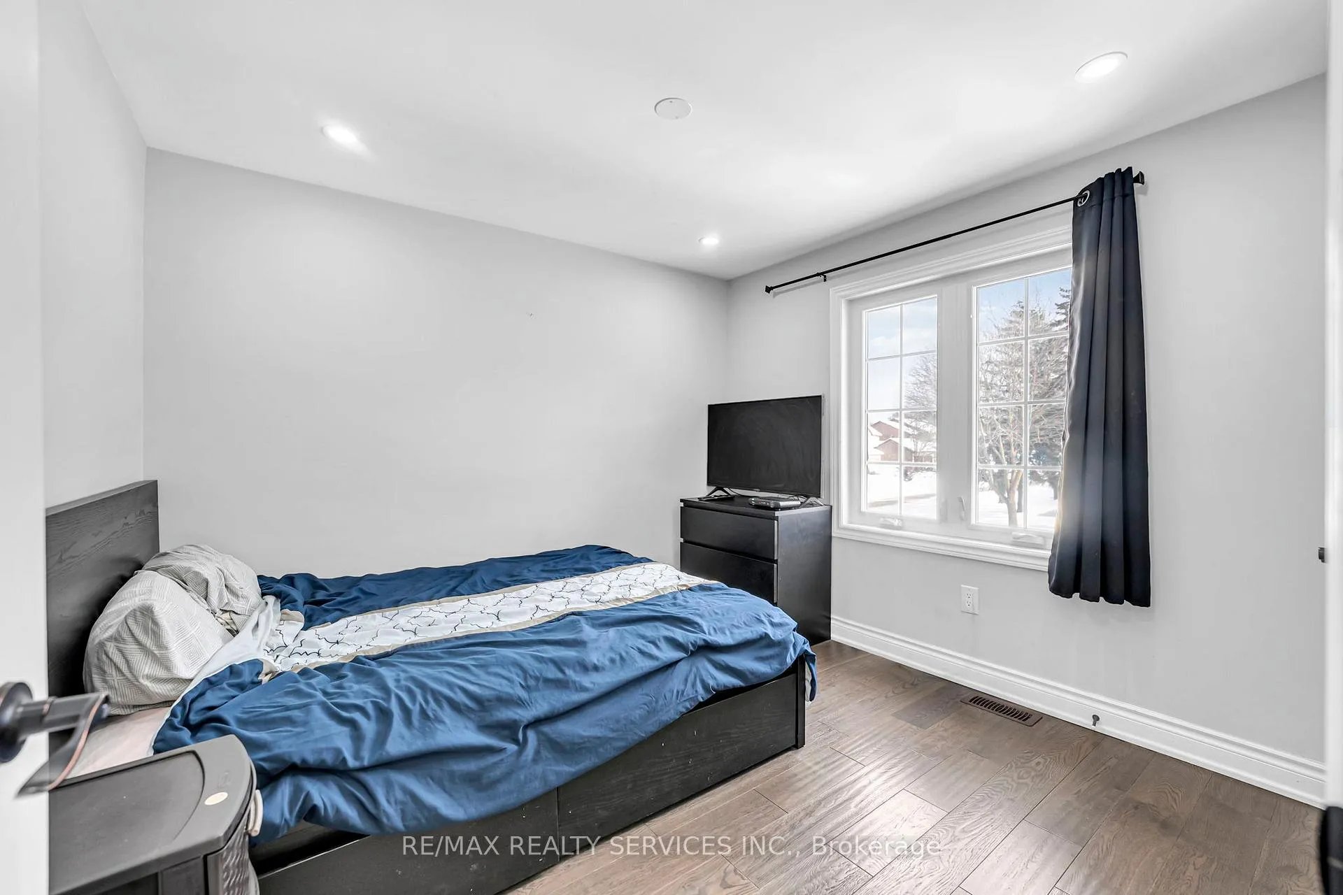 Photo 31 of 109 Millington Crescent, Ajax, Central — HOMEH