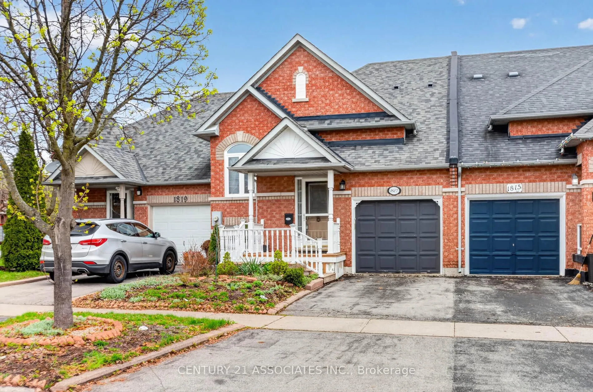 Front of 1817 Woodgate Court
