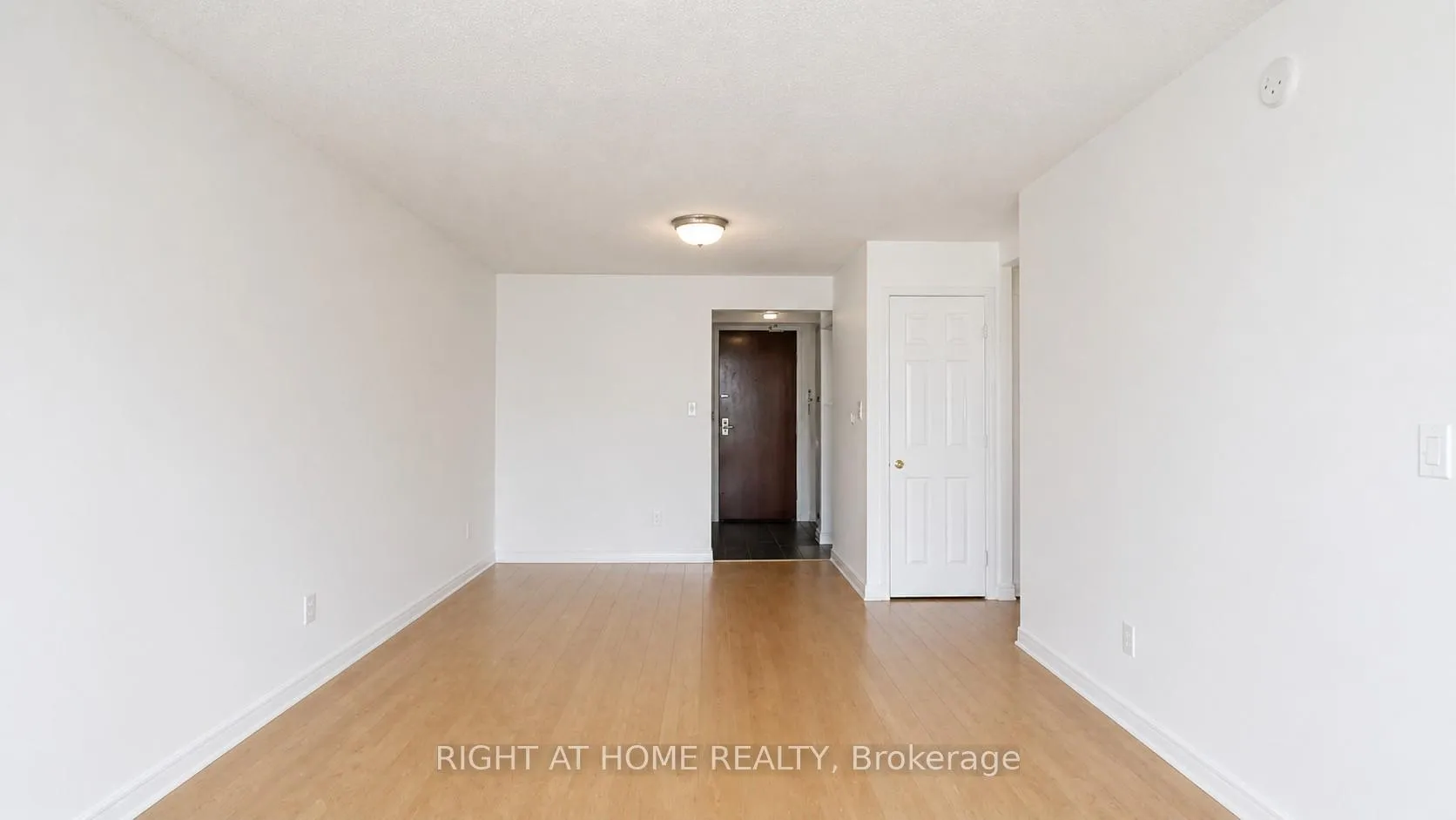 Photo 5 of Unit 1602, 35 Merton Street, Toronto, Mount Pleasant West — HOMEH