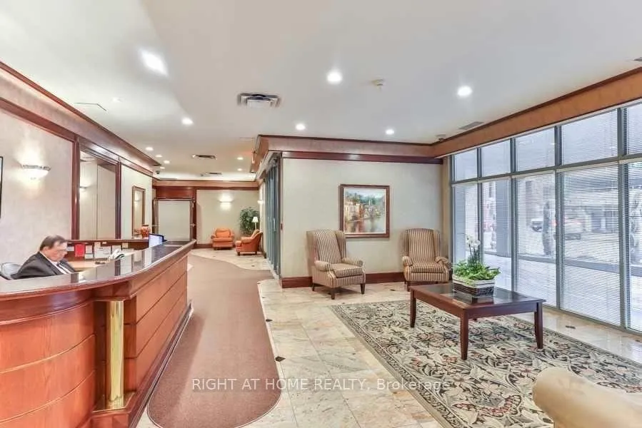 Photo 8 of Unit 1602, 35 Merton Street, Toronto, Mount Pleasant West — HOMEH
