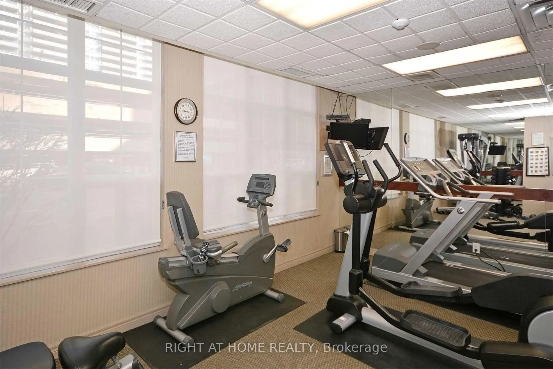 Photo 14 of Unit 1602, 35 Merton Street, Toronto, Mount Pleasant West — HOMEH