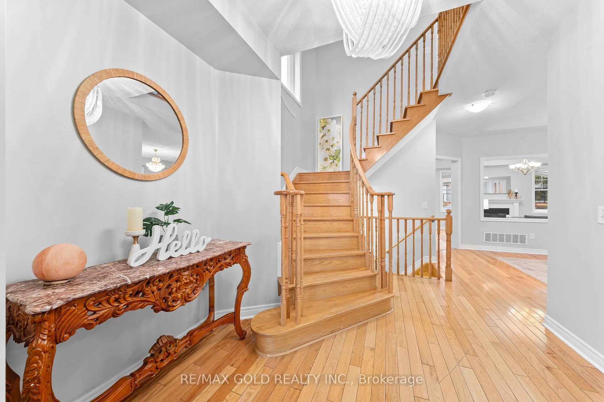 Photo 6 of 57 James Govan Drive, Whitby, Port Whitby — HOMEH