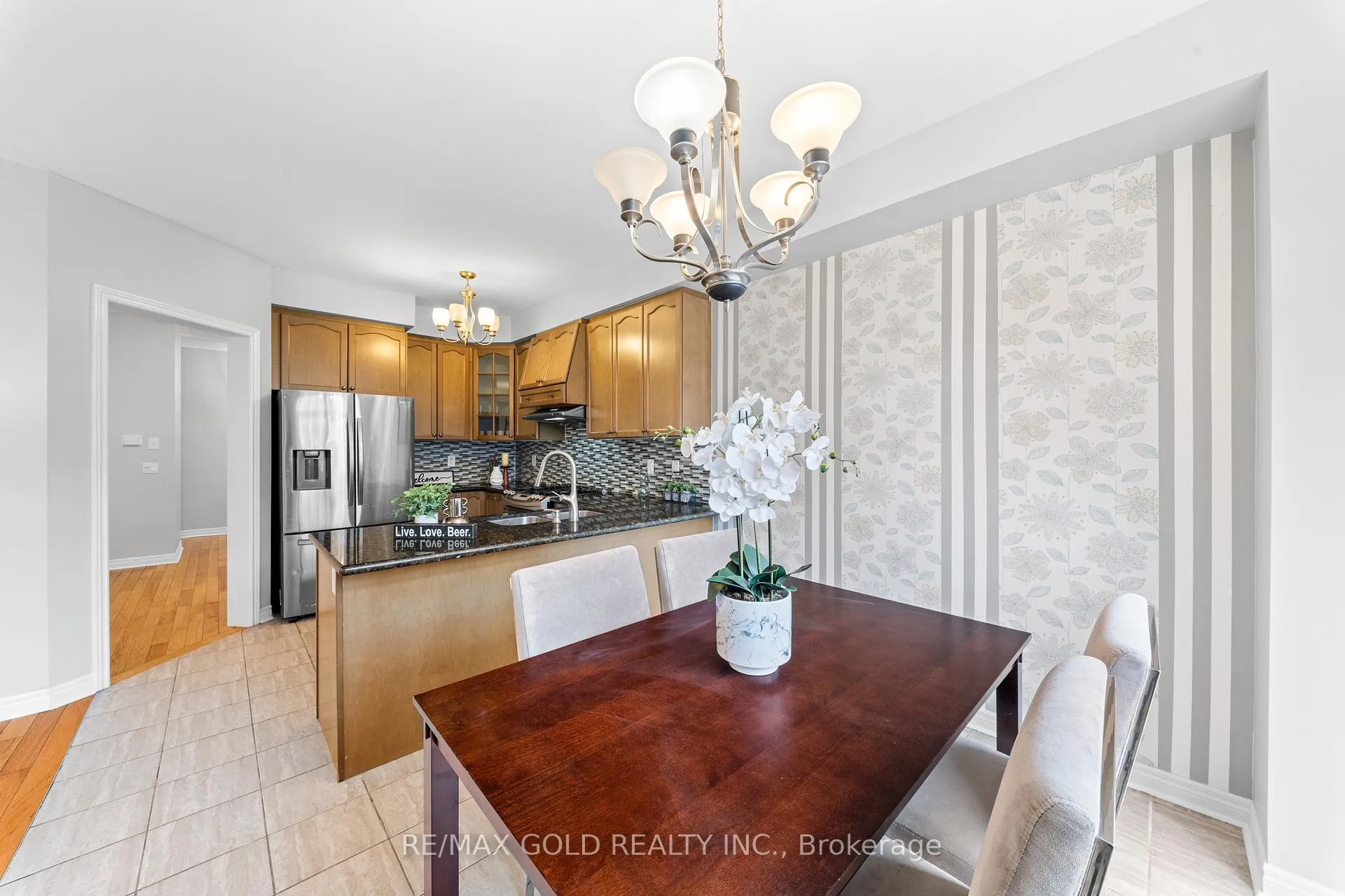 Photo 18 of 57 James Govan Drive, Whitby, Port Whitby — HOMEH