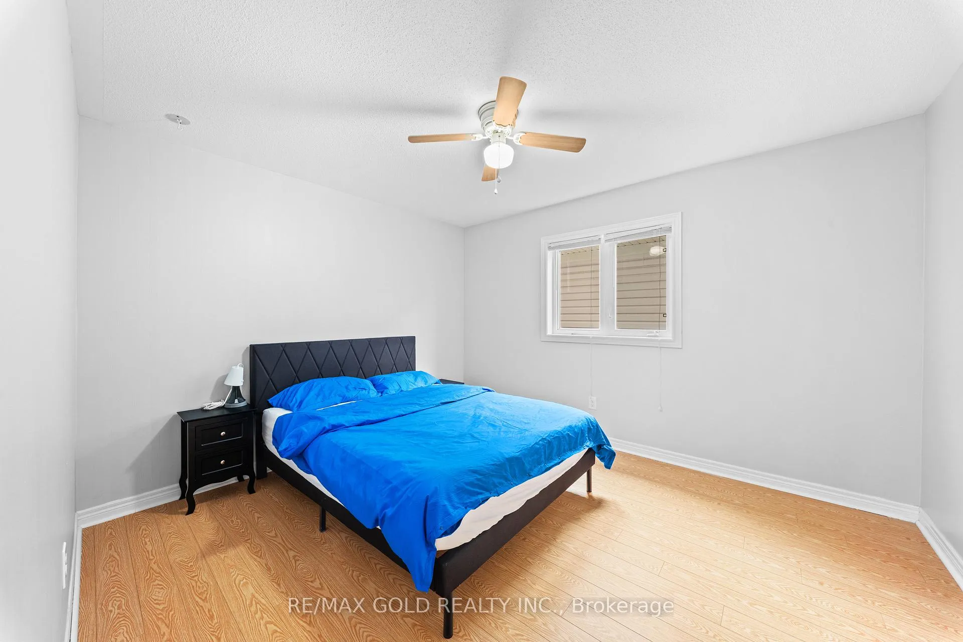 Photo 33 of 57 James Govan Drive, Whitby, Port Whitby — HOMEH