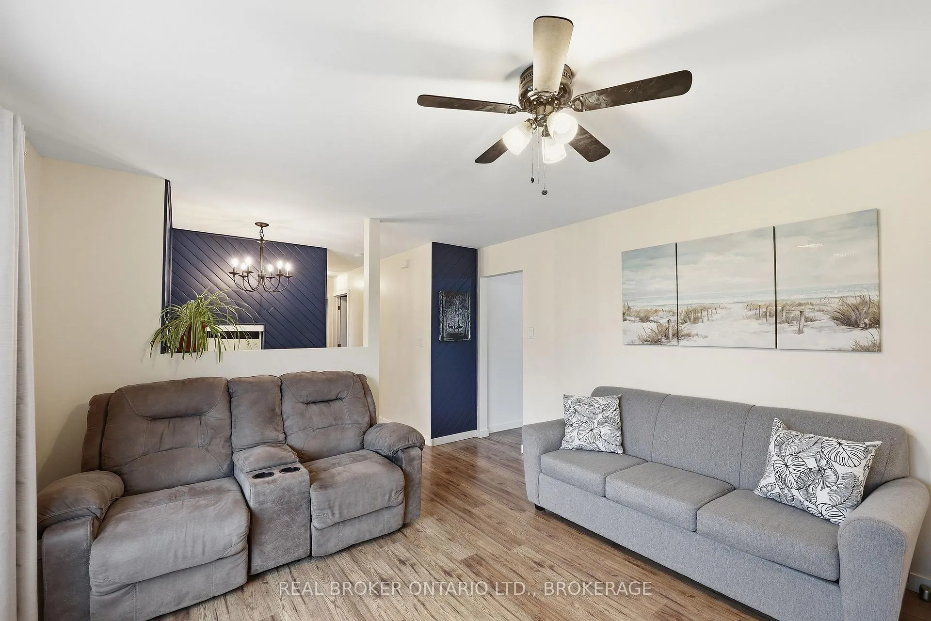 Photo 14 of 167 Manitou W Crescent, Loyalist, Amherstview — HOMEH