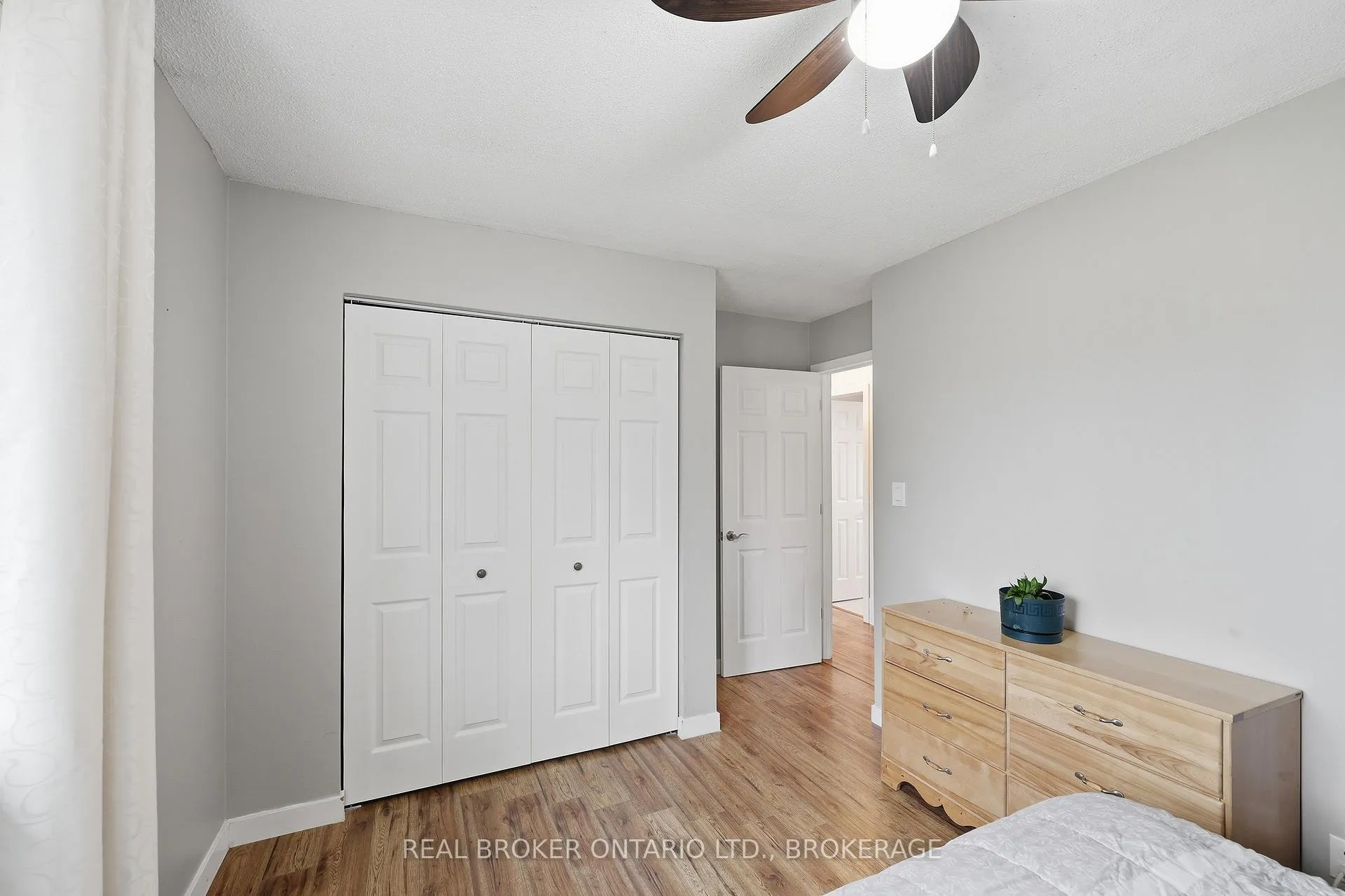Photo 21 of 167 Manitou W Crescent, Loyalist, Amherstview — HOMEH