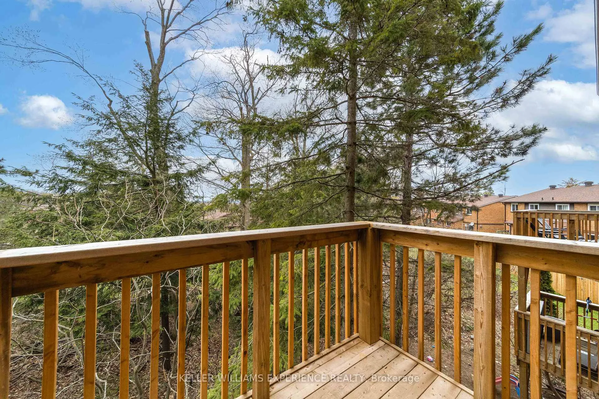 Photo 12 of Unit 3, 1104 Loggers Run, Barrie, Ardagh — HOMEH