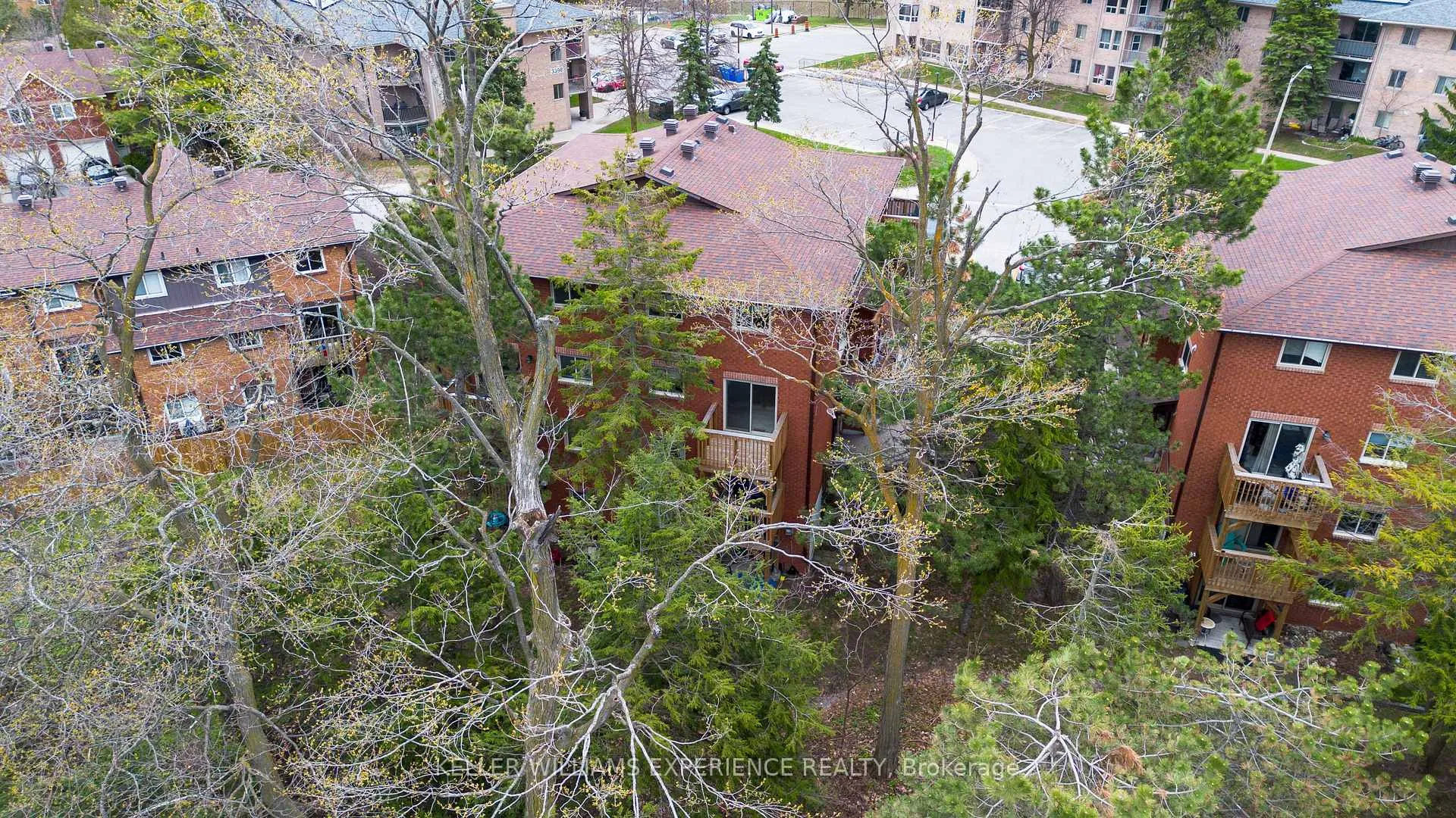 Photo 21 of Unit 3, 1104 Loggers Run, Barrie, Ardagh — HOMEH