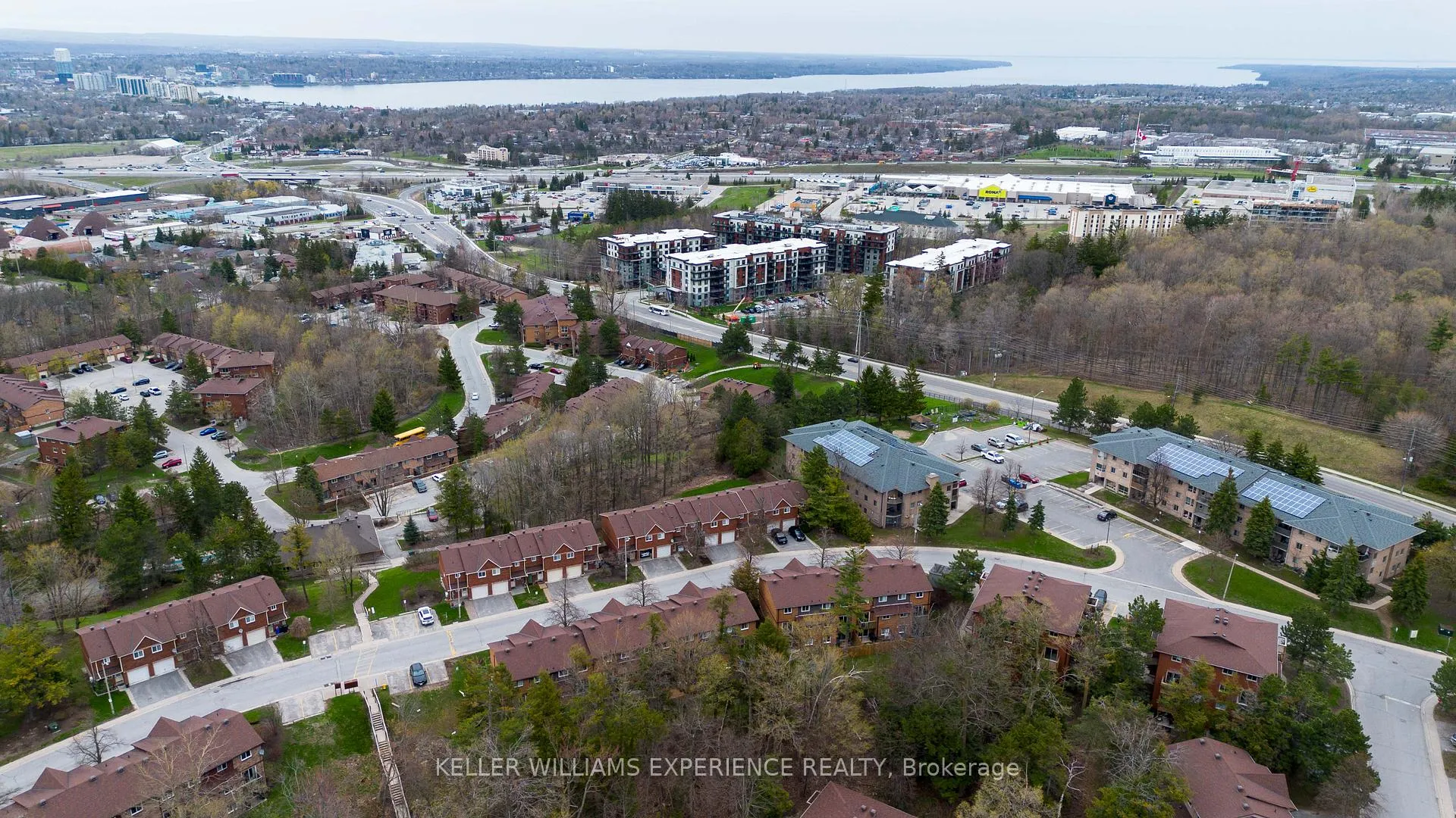 Photo 22 of Unit 3, 1104 Loggers Run, Barrie, Ardagh — HOMEH
