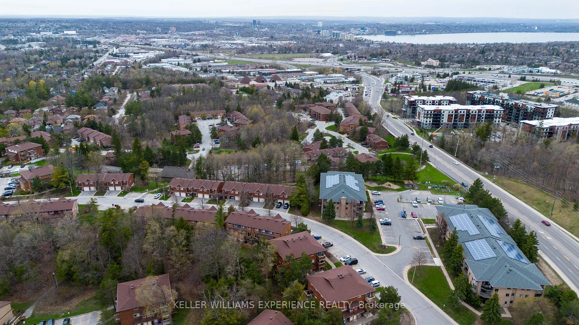 Photo 23 of Unit 3, 1104 Loggers Run, Barrie, Ardagh — HOMEH