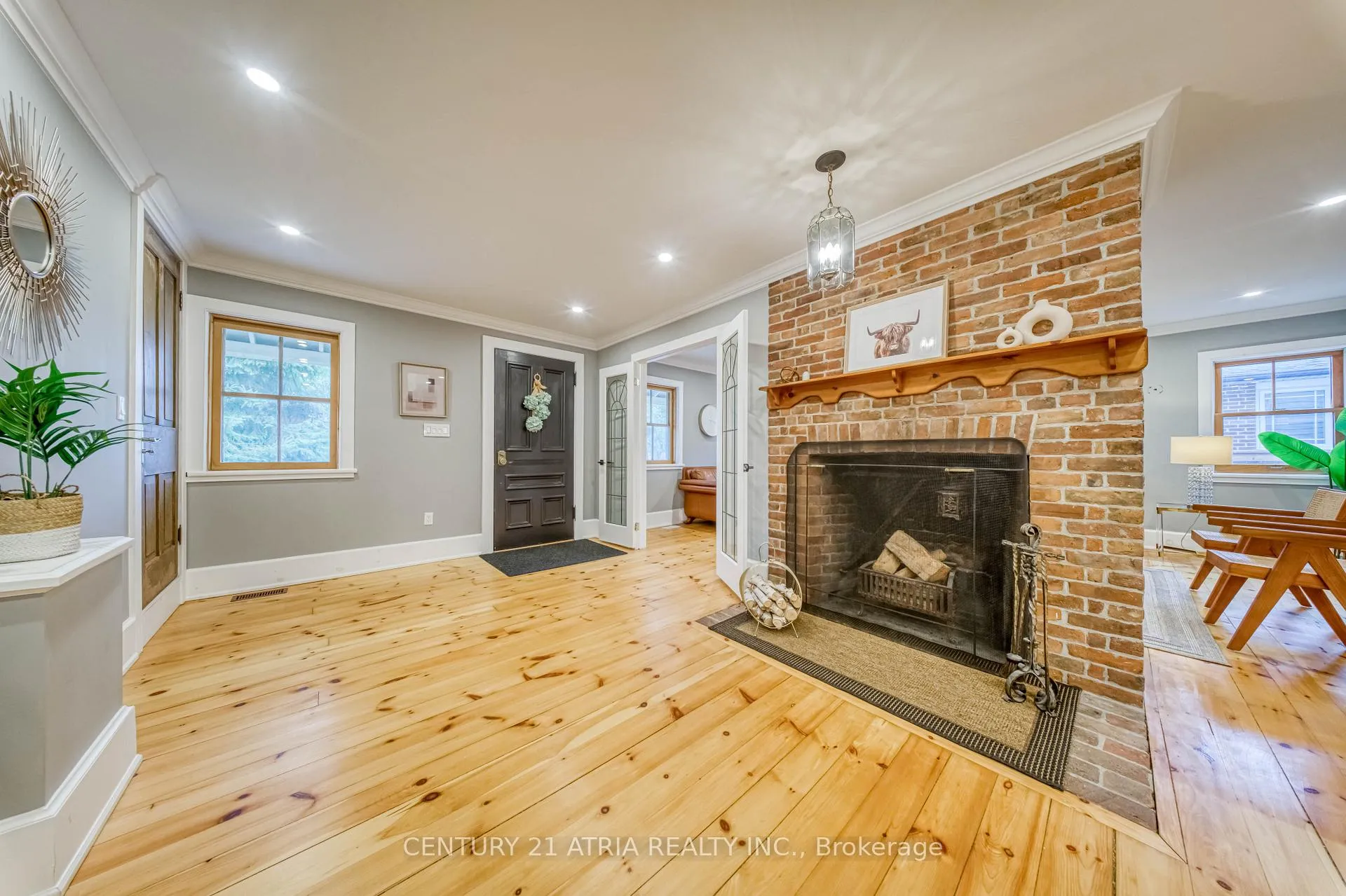 Photo 2 of 101 Clark Avenue, Markham, Thornhill — HOMEH