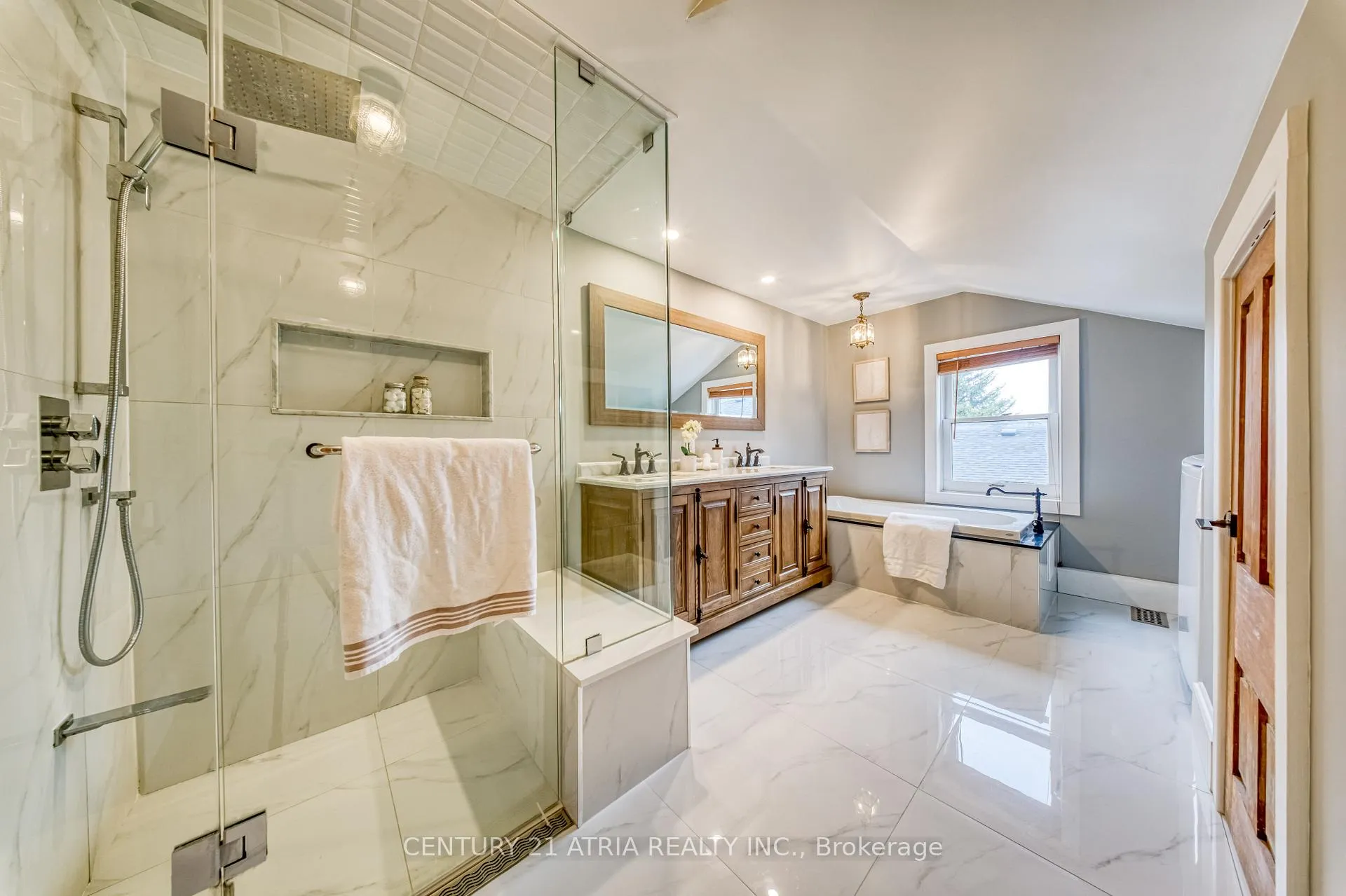 Photo 23 of 101 Clark Avenue, Markham, Thornhill — HOMEH