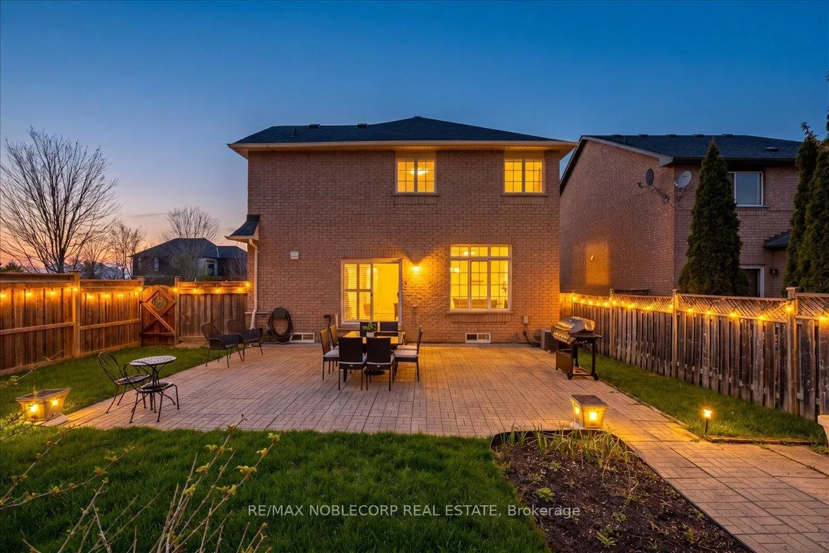 Photo 3 of 1 Plover Heights, Vaughan, Vellore Village — HOMEH