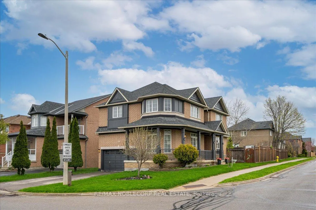 Photo 5 of 1 Plover Heights, Vaughan, Vellore Village — HOMEH