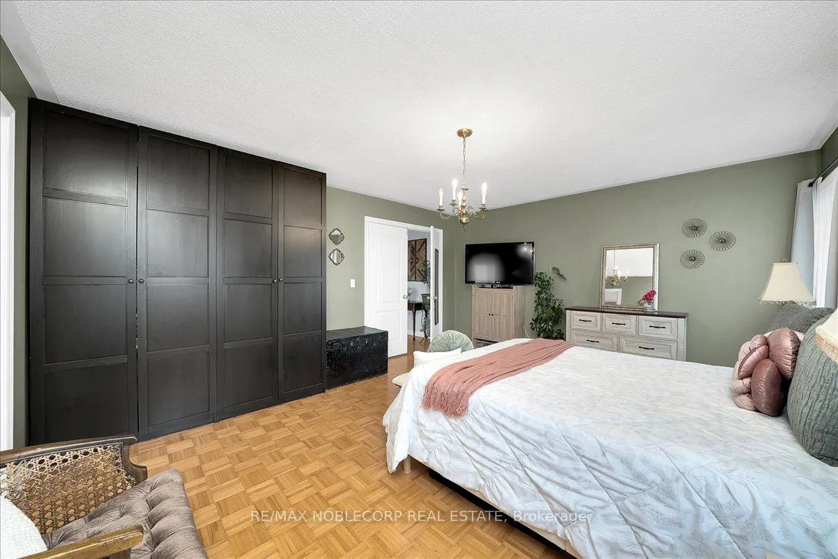Photo 30 of 1 Plover Heights, Vaughan, Vellore Village — HOMEH