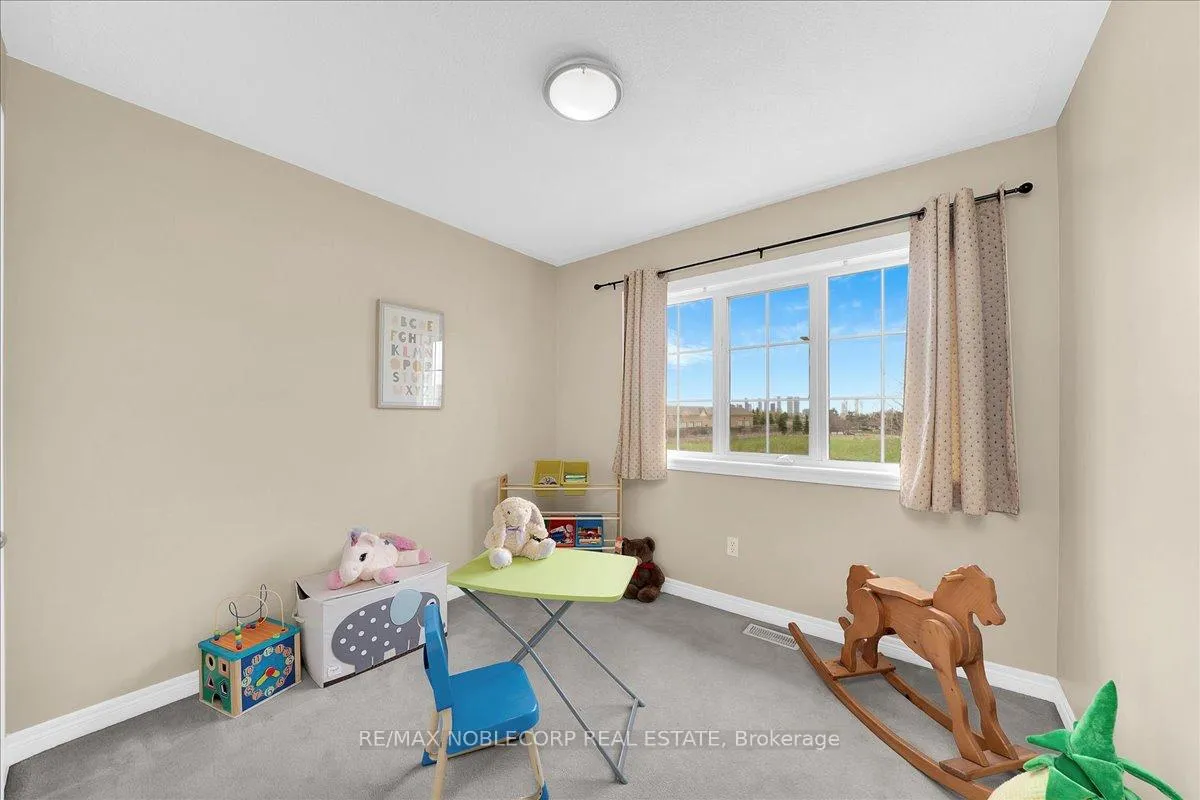 Photo 38 of 1 Plover Heights, Vaughan, Vellore Village — HOMEH