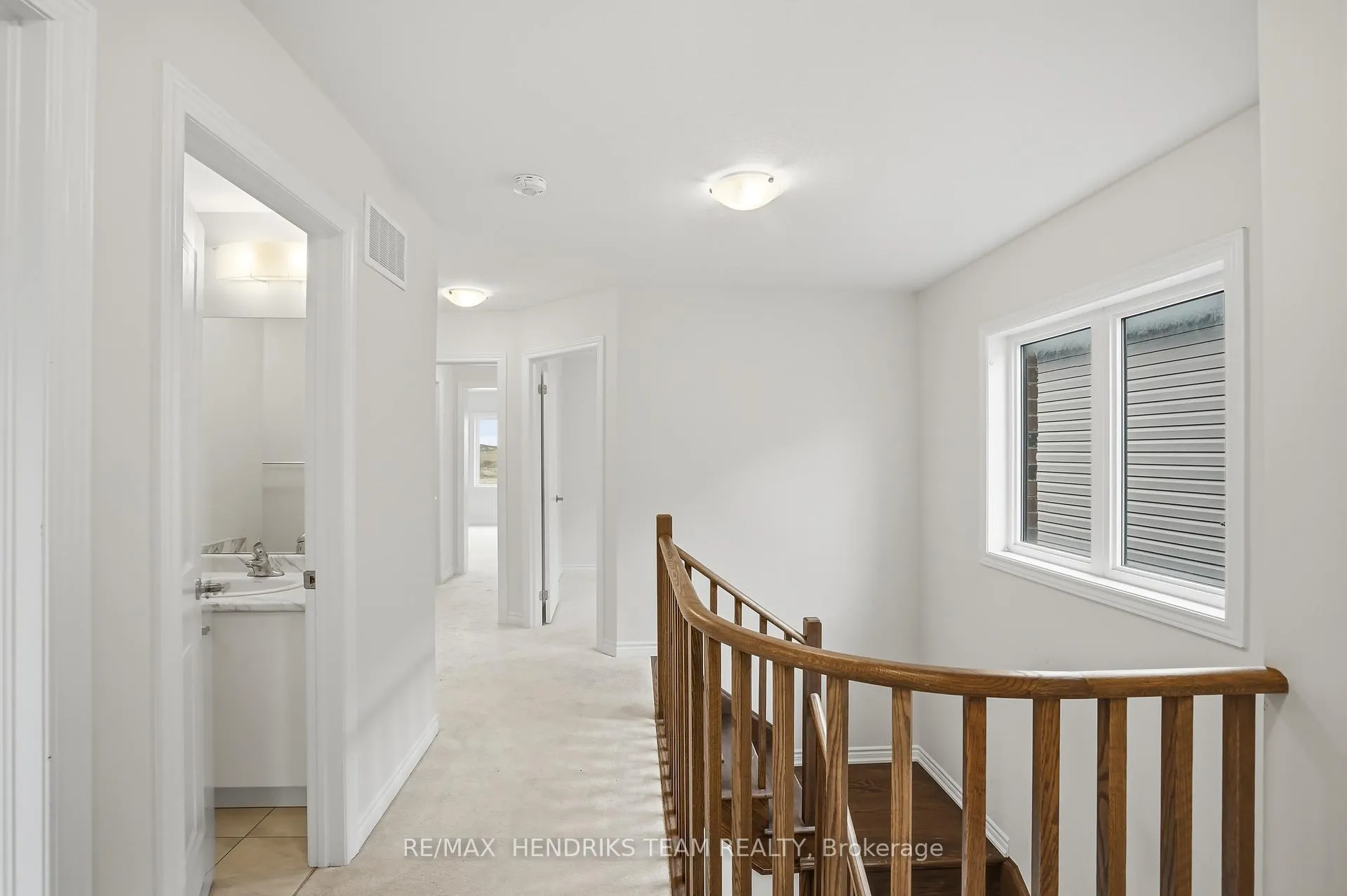 Photo 14 of 400 Barker Parkway, Thorold, Rolling Meadows — HOMEH