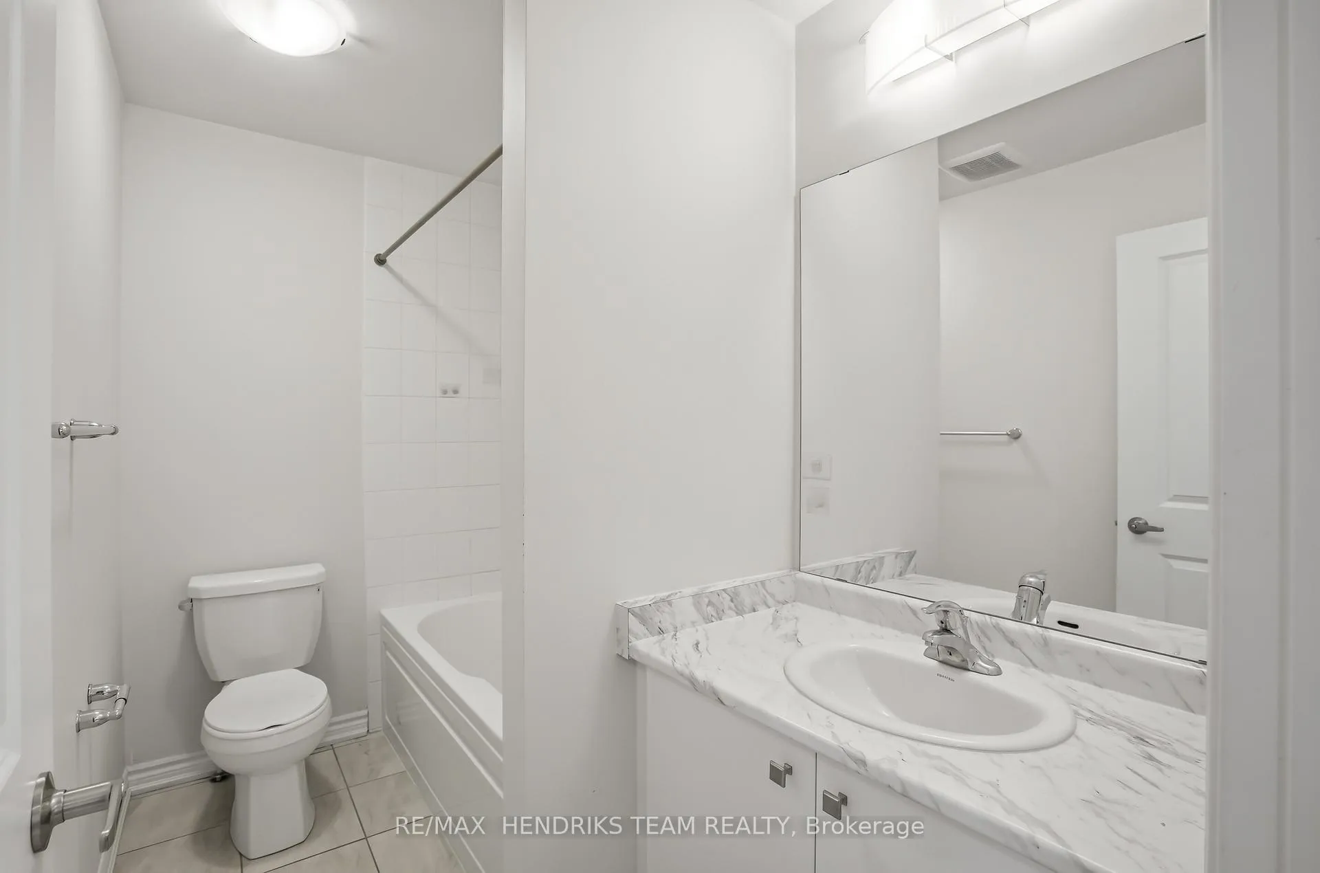 Photo 21 of 400 Barker Parkway, Thorold, Rolling Meadows — HOMEH