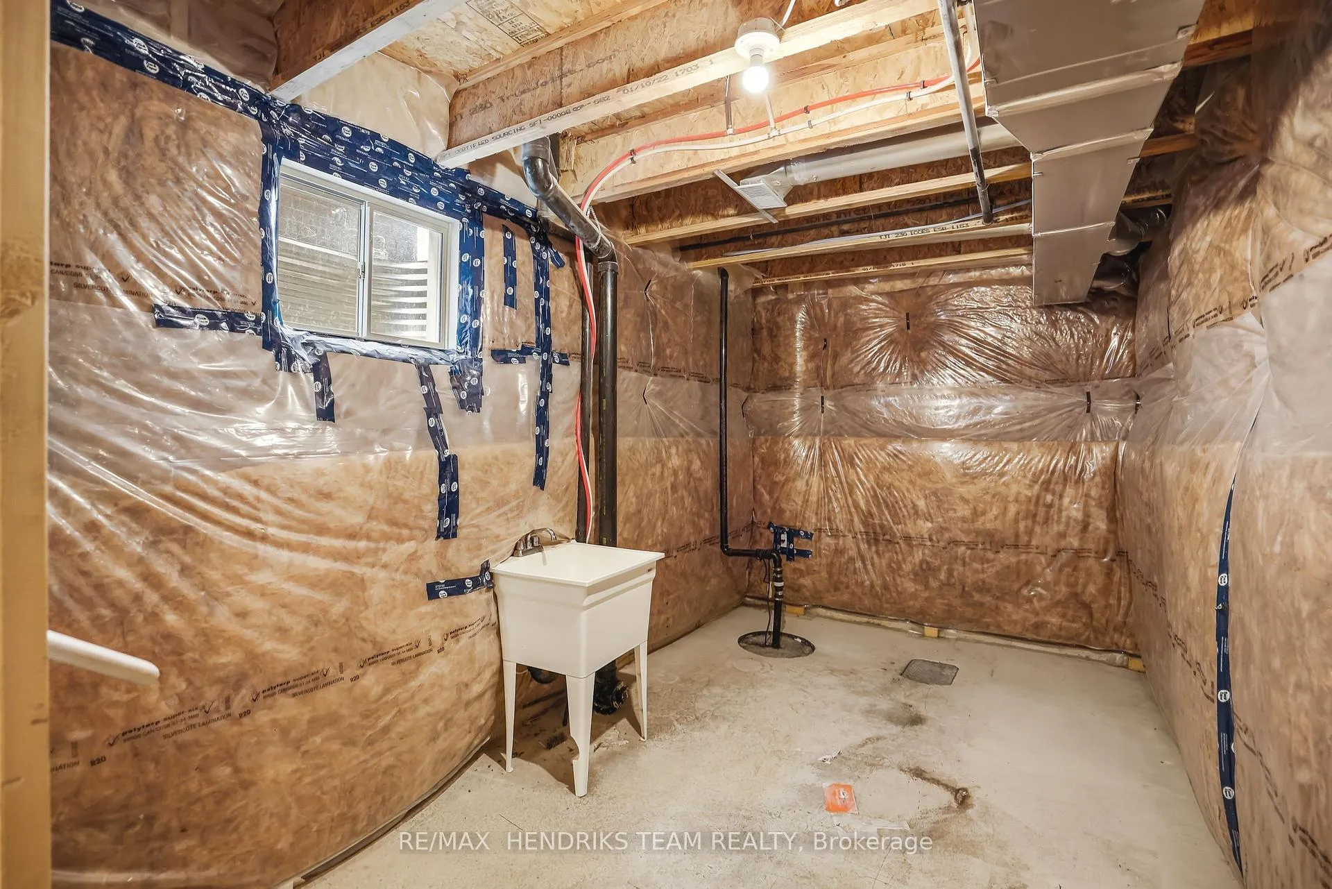 Photo 24 of 400 Barker Parkway, Thorold, Rolling Meadows — HOMEH