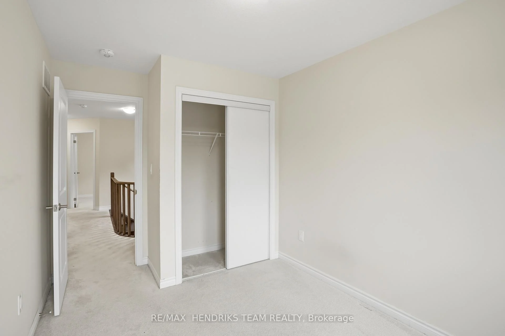 Photo 34 of 400 Barker Parkway, Thorold, Rolling Meadows — HOMEH