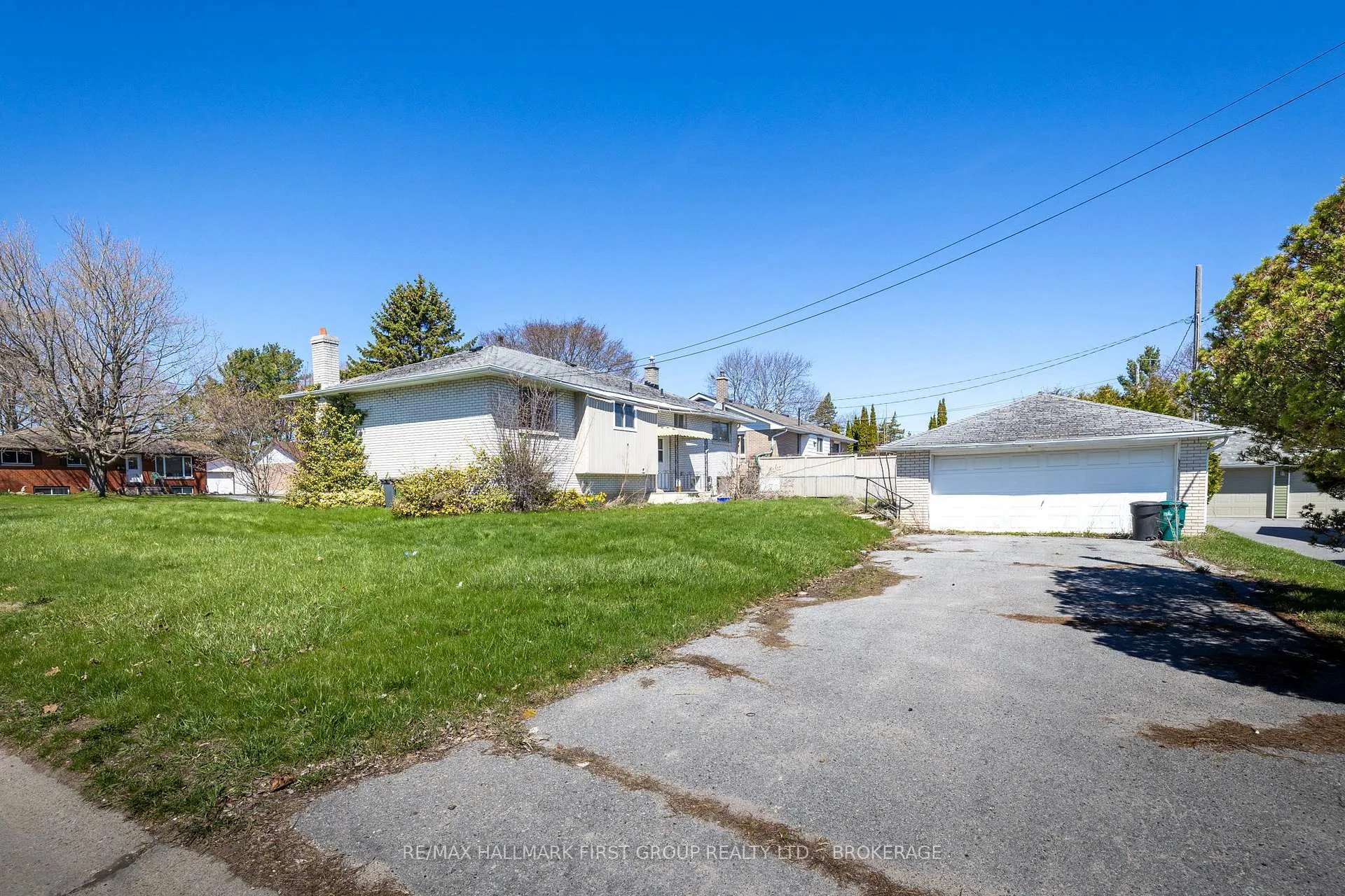 Photo 8 of 402 Parkview Drive, Kingston, City Southwest — HOMEH