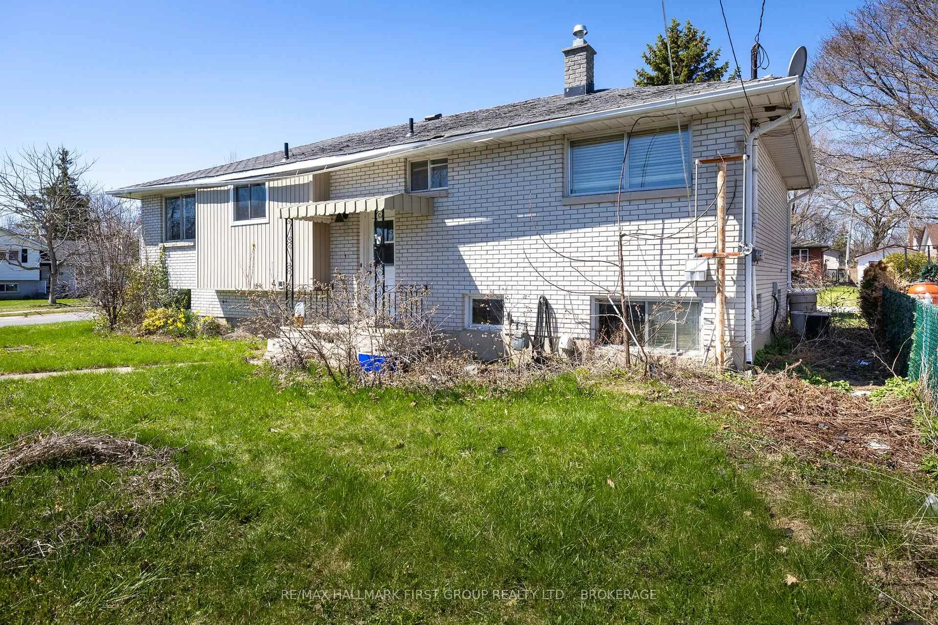Photo 12 of 402 Parkview Drive, Kingston, City Southwest — HOMEH