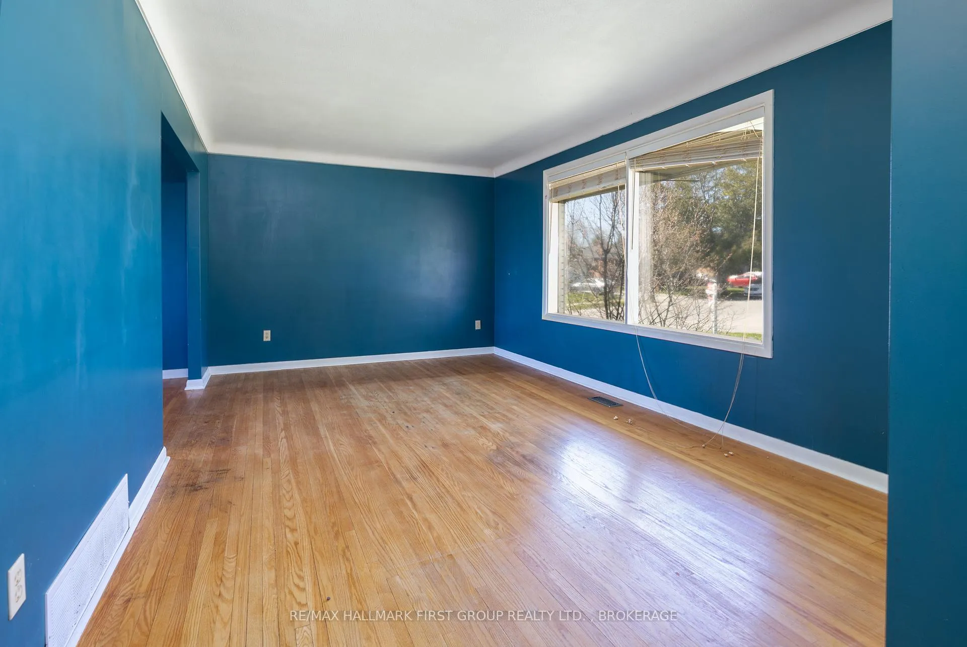 Photo 16 of 402 Parkview Drive, Kingston, City Southwest — HOMEH