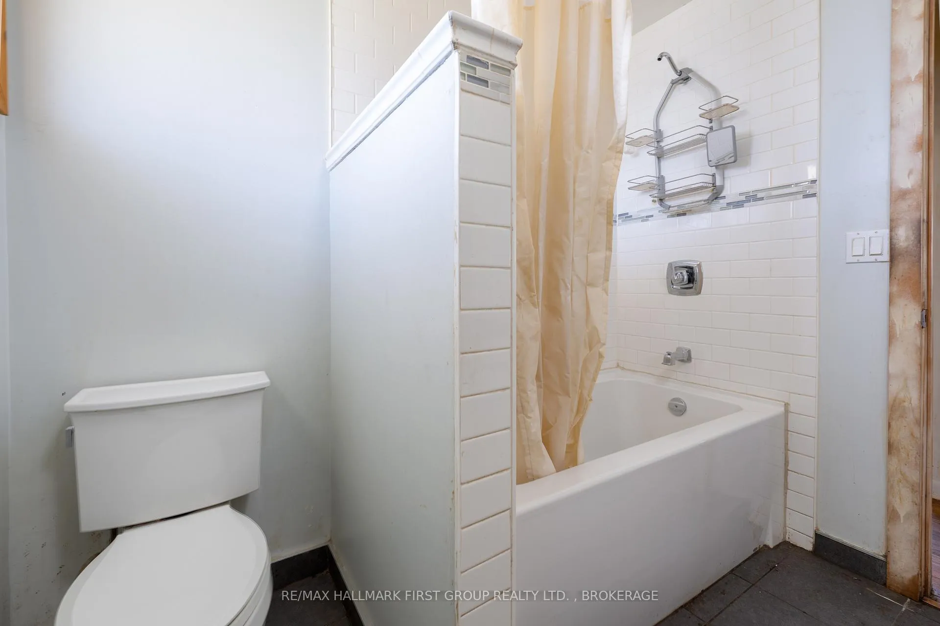 Photo 27 of 402 Parkview Drive, Kingston, City Southwest — HOMEH