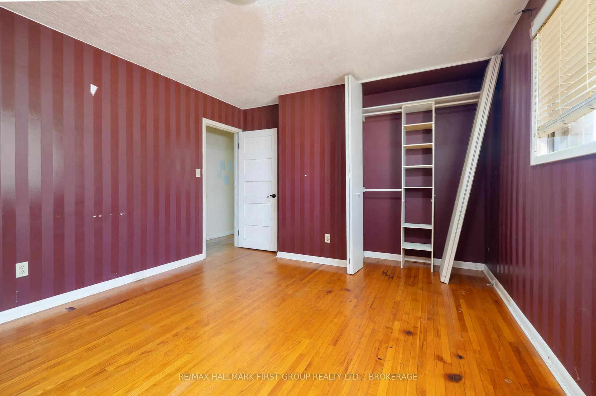 Photo 29 of 402 Parkview Drive, Kingston, City Southwest — HOMEH