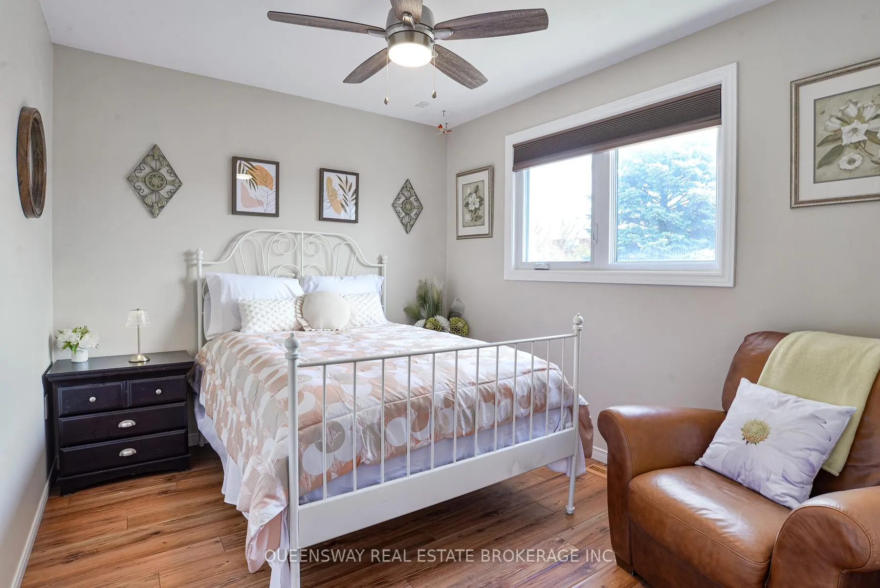 Photo 21 of 10 Lewis Drive, Orillia — HOMEH