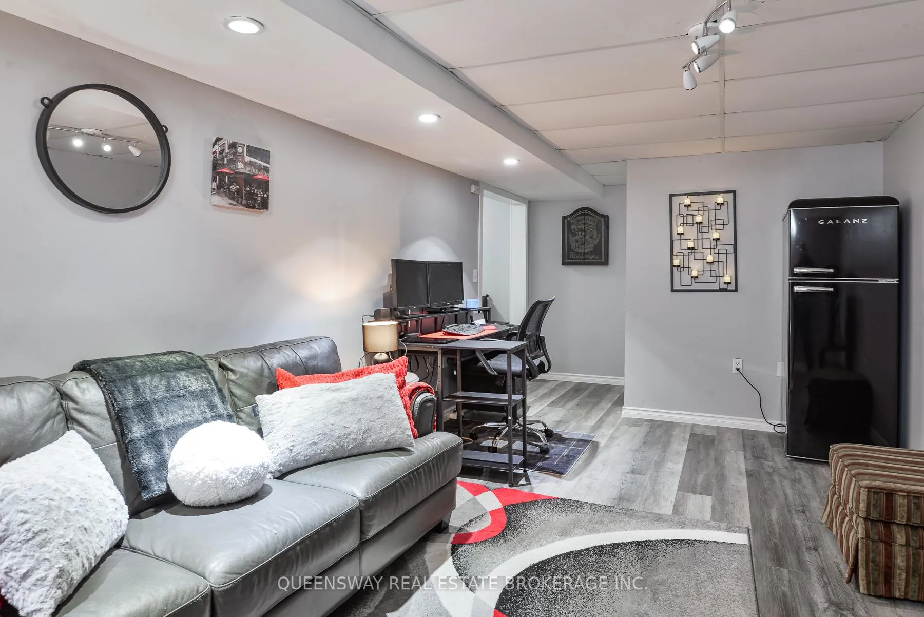 Photo 28 of 10 Lewis Drive, Orillia — HOMEH