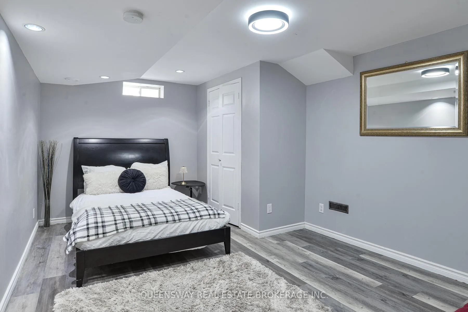 Photo 29 of 10 Lewis Drive, Orillia — HOMEH
