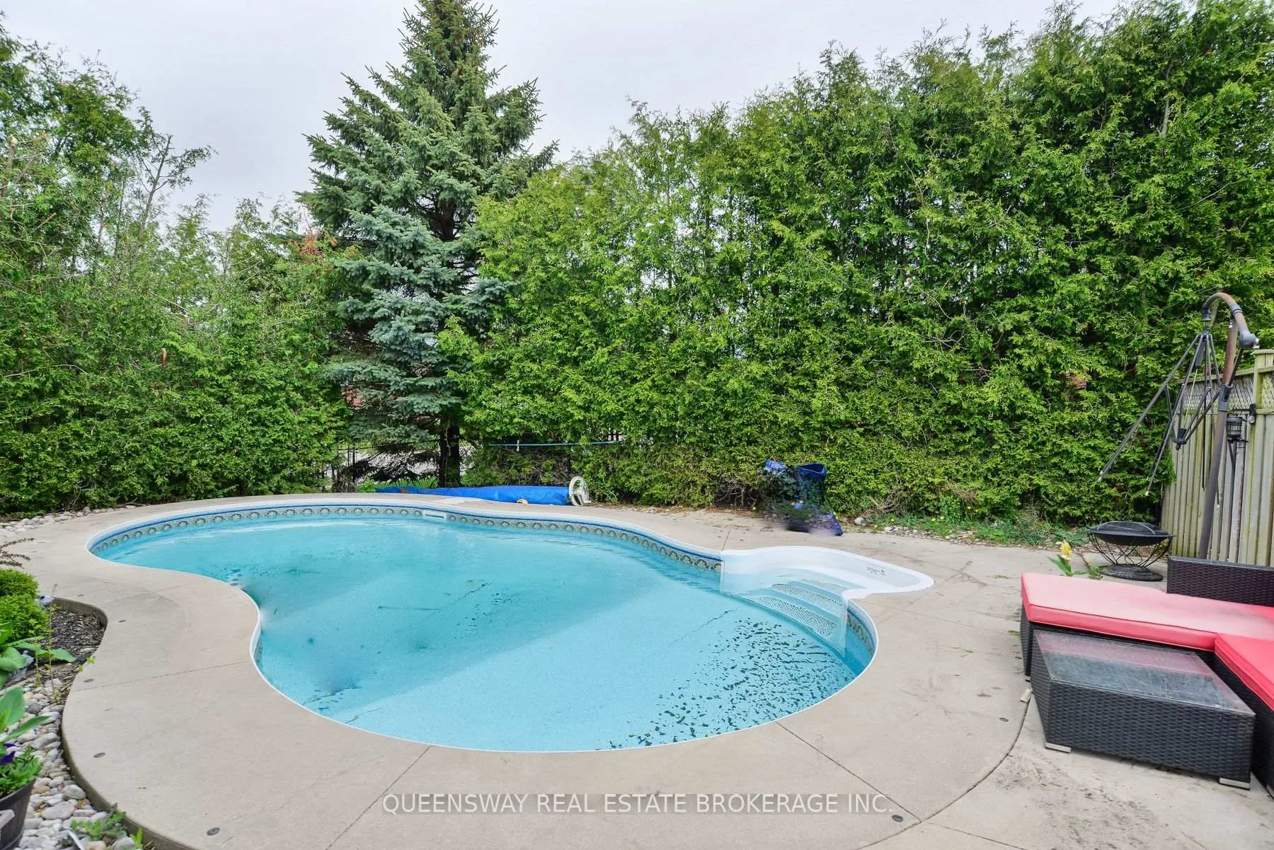 Photo 32 of 10 Lewis Drive, Orillia — HOMEH